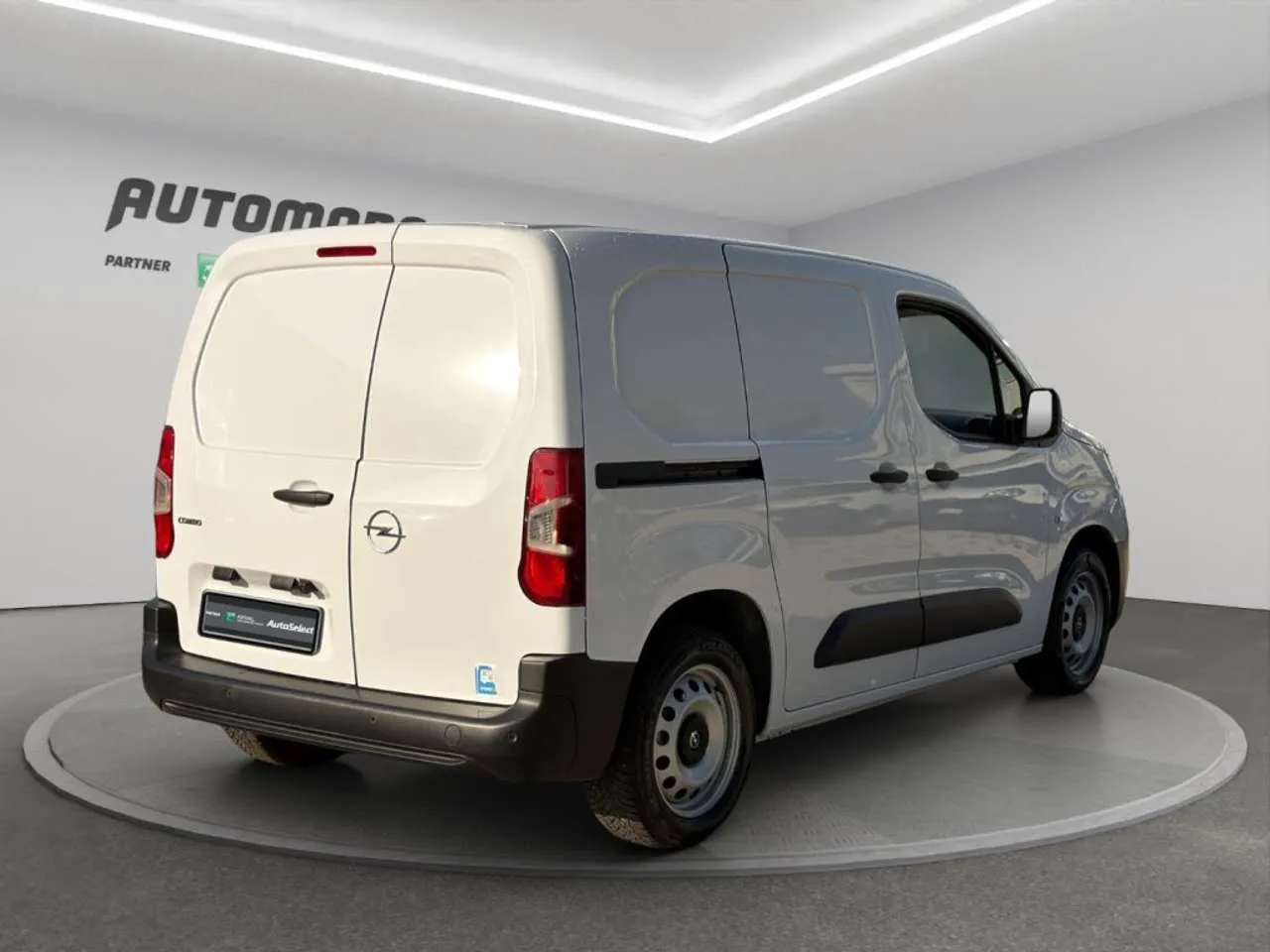 OPEL Combo 1.5 130CI ALLESTITO 2025 — foto 4