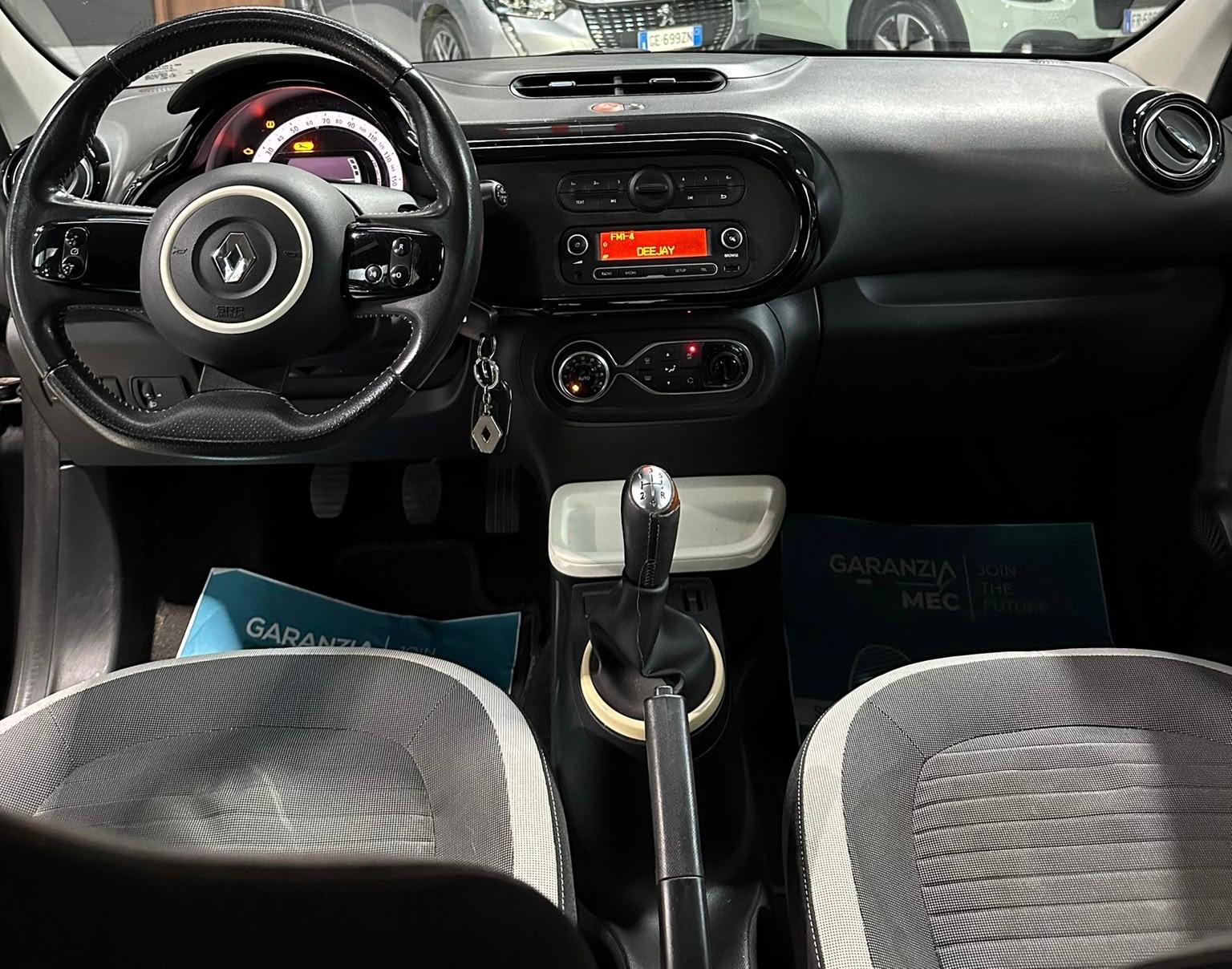 Renault Twingo Benzina Neopatentati 2015 — foto 10
