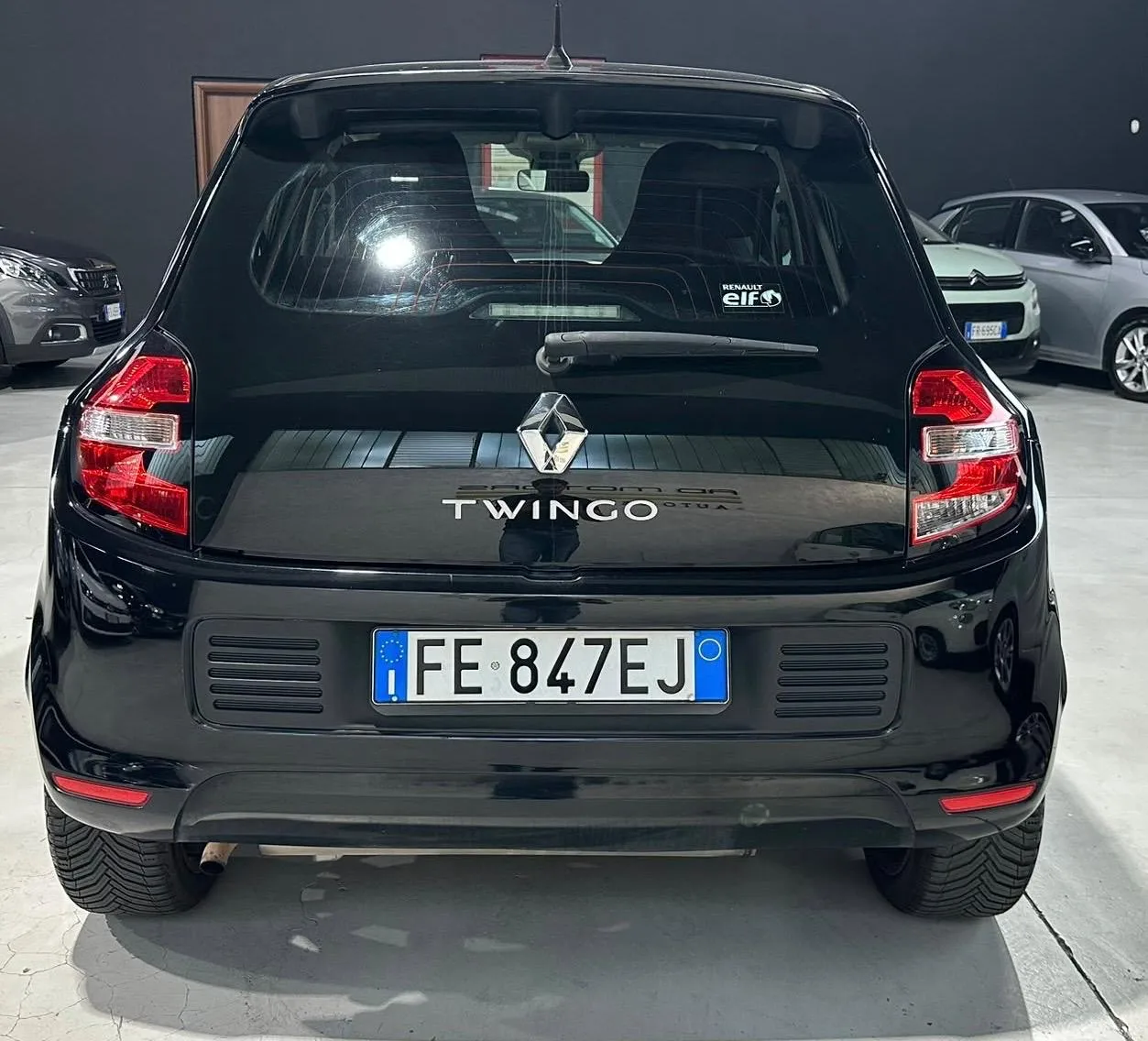 Renault Twingo Benzina Neopatentati 2015 — foto 5