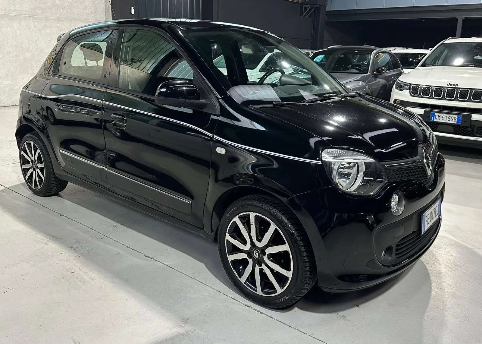 Renault Twingo Benzina Neopatentati 2015 — foto 7