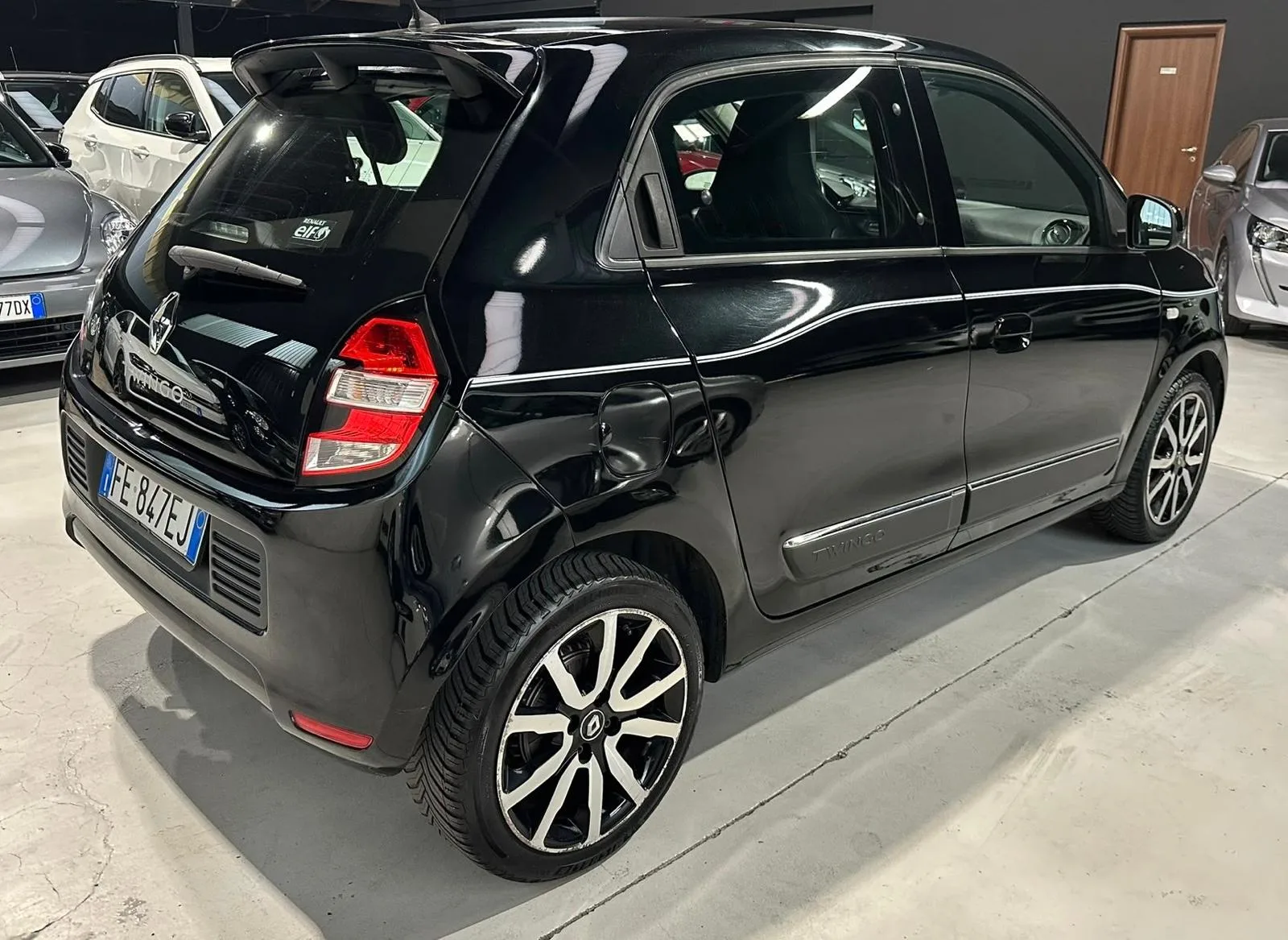 Renault Twingo Benzina Neopatentati 2015 — foto 6