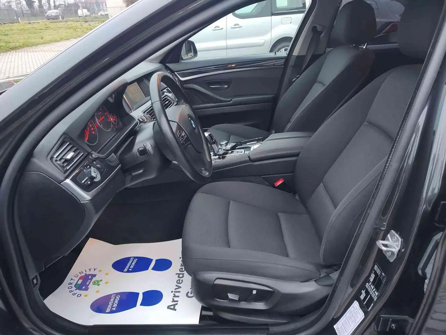 BMW 520d Touring Business 190cv auto 2016 — foto 8