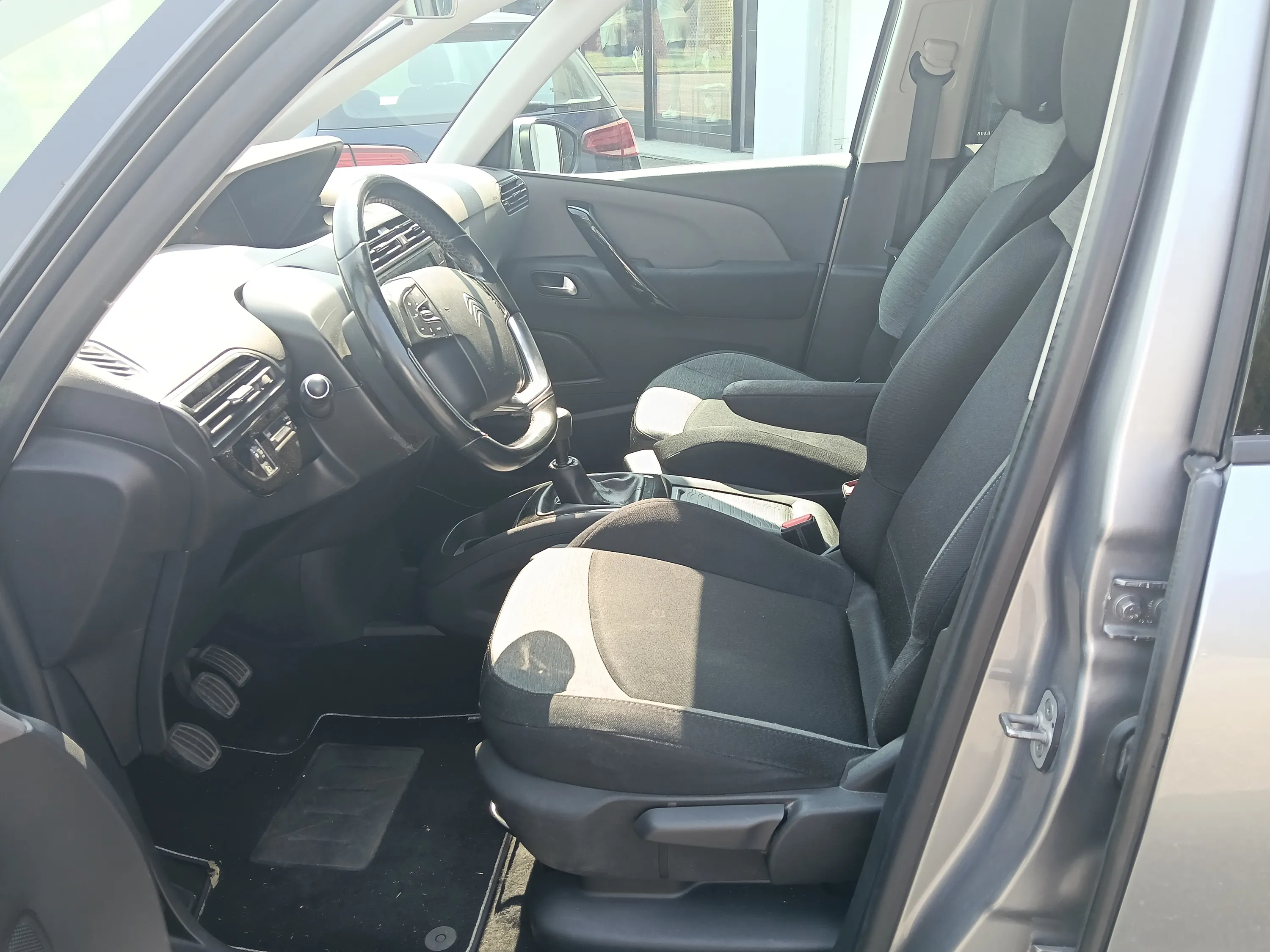 Citroen C4 Grand Picasso 1.6 bluehdi Feel s&s 120cv 2017 — foto 9