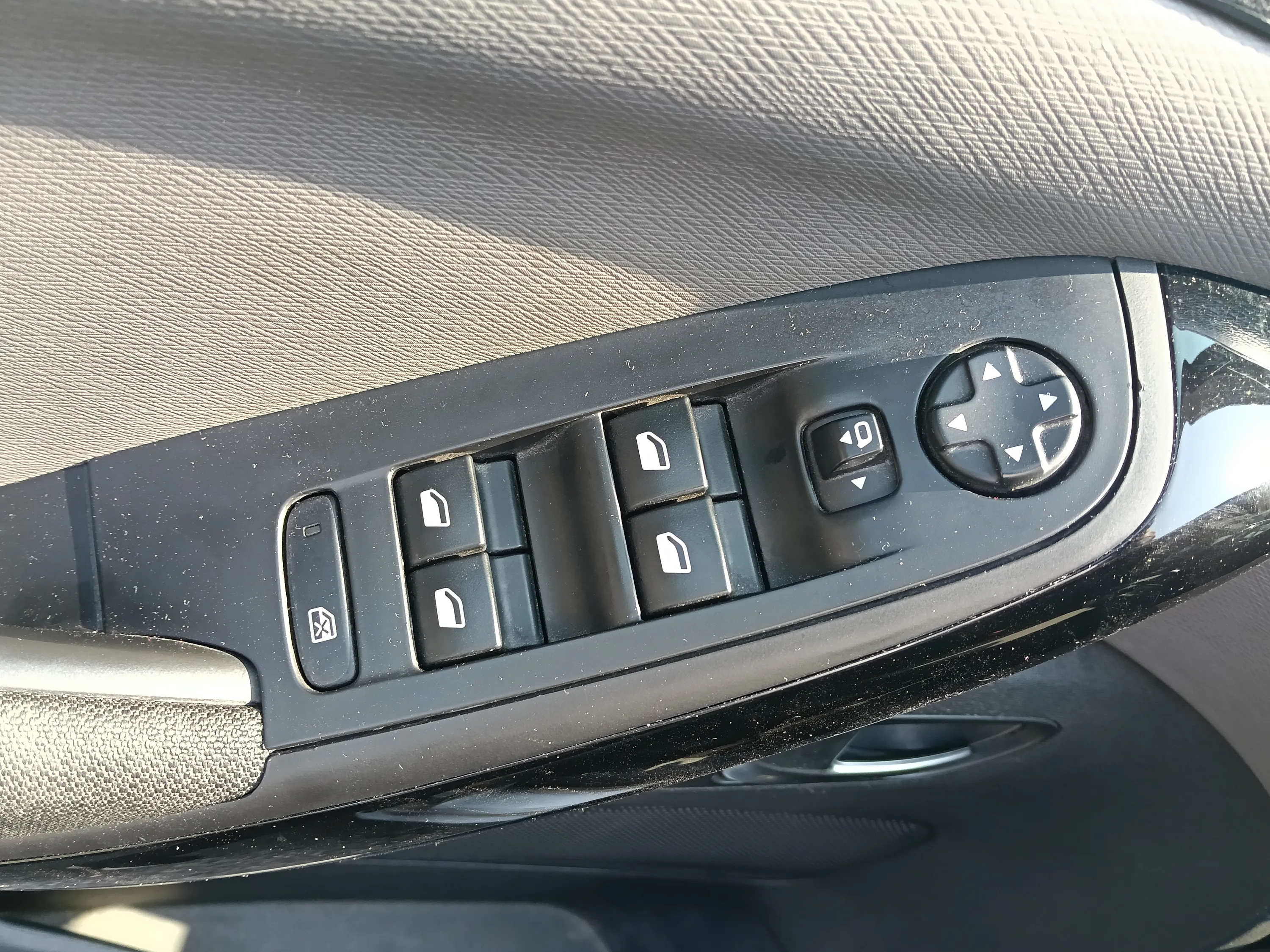 Citroen C4 Grand Picasso 1.6 bluehdi Feel s&s 120cv 2017 — foto 10