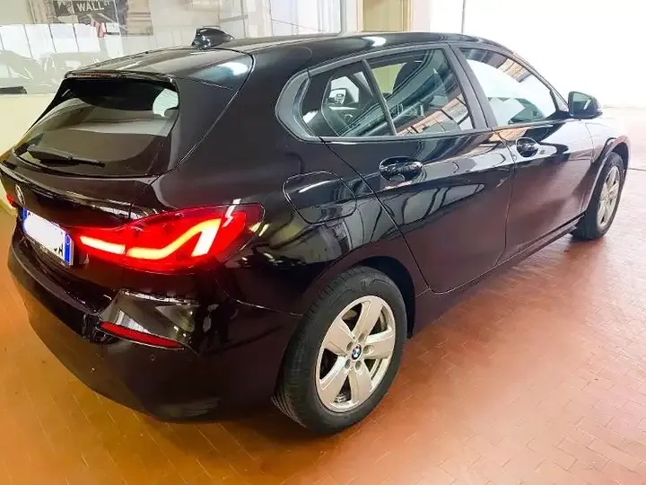 BMW 116i Advantage auto 2022 — foto 4