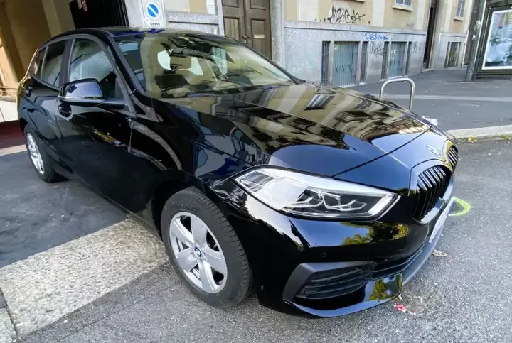 BMW 116i Advantage auto 2022 — foto 3