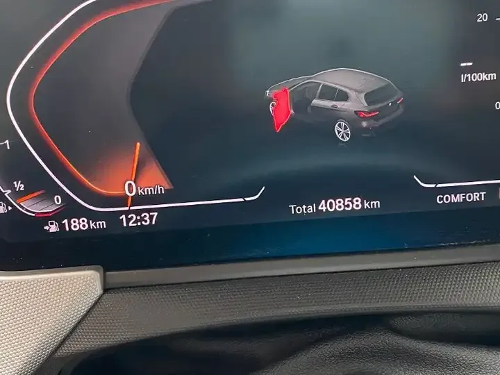 BMW 116i Advantage auto 2022 — foto 7