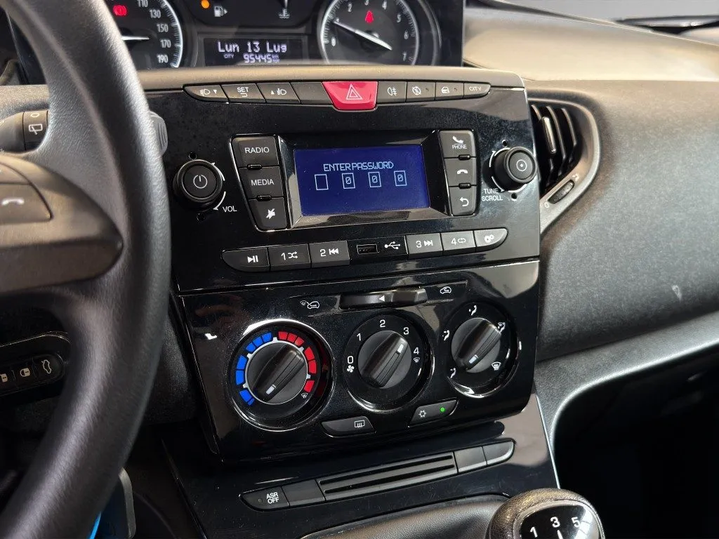 Lancia 1.2 69 CV 2020 — foto 13