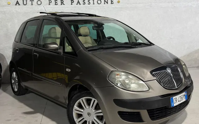 Lancia Benzina+Tetto+Pelle