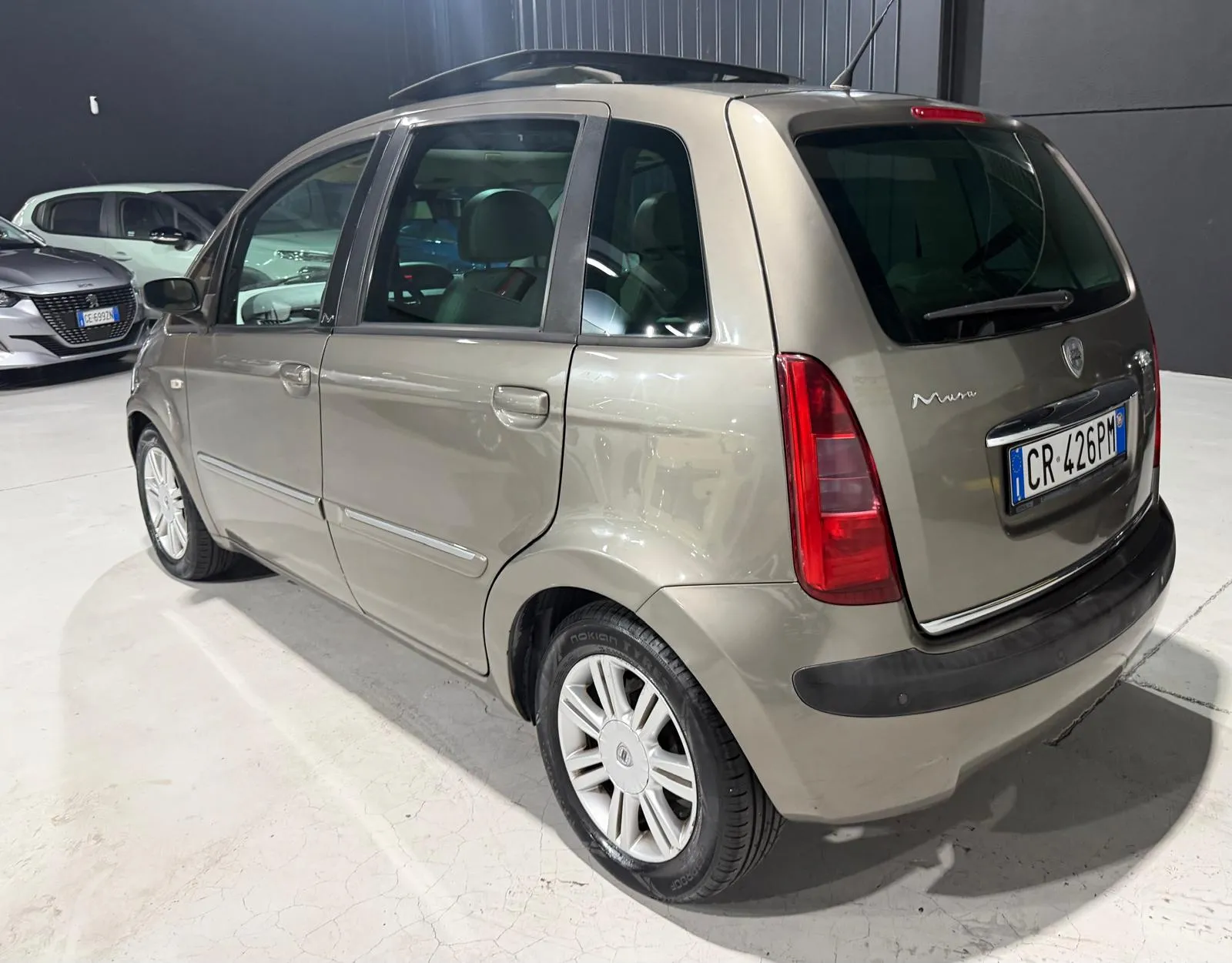 Lancia Benzina+Tetto+Pelle 2005 — foto 4