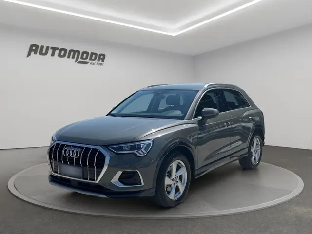 Audi Q3 35 2.0 tdi Business Advanced s-tronic