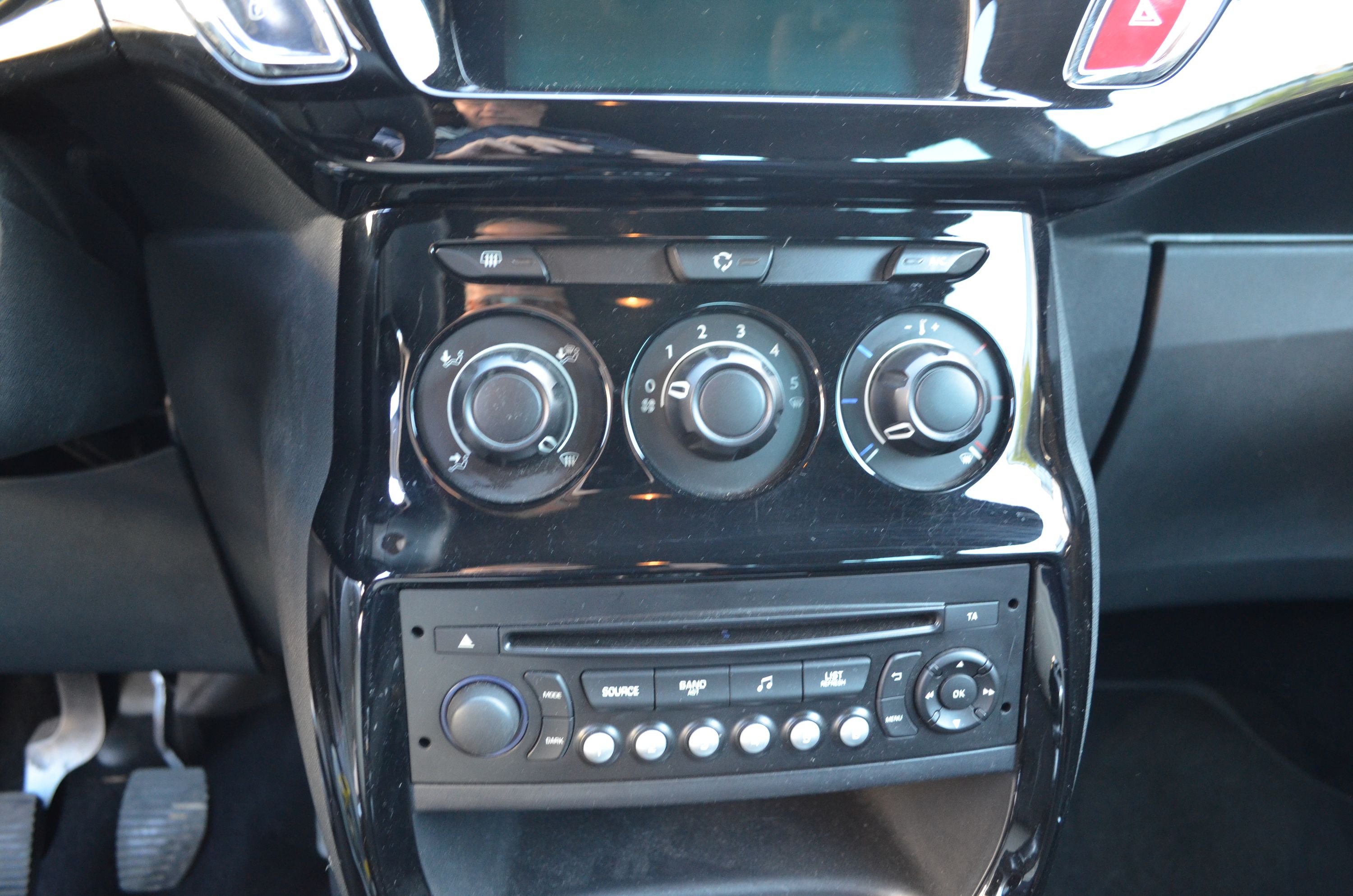 Citroen DS3 1.2 puretech (vti) So Chic 82cv 2013 — foto 13