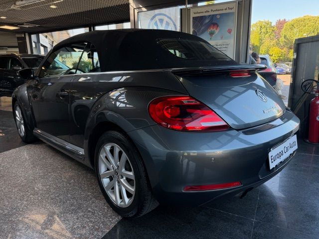 Volkswagen Maggiolino Cabrio 1.6 tdi Design 105cv dsg 2014 — foto 5
