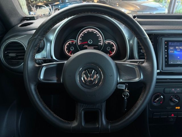 Volkswagen Maggiolino Cabrio 1.6 tdi Design 105cv dsg 2014 — foto 12