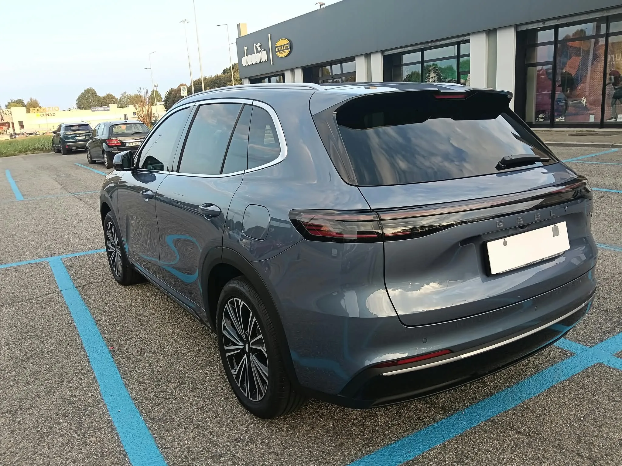 Geely Starray EM-i 1.5 phev Sky Blue Edition auto 2026 — foto 14