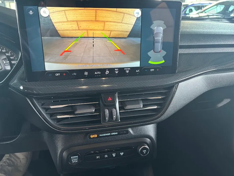 Ford Focus SW 1.0 ecoboost hybrid  ST-Line 125cv auto. 2023 — foto 17