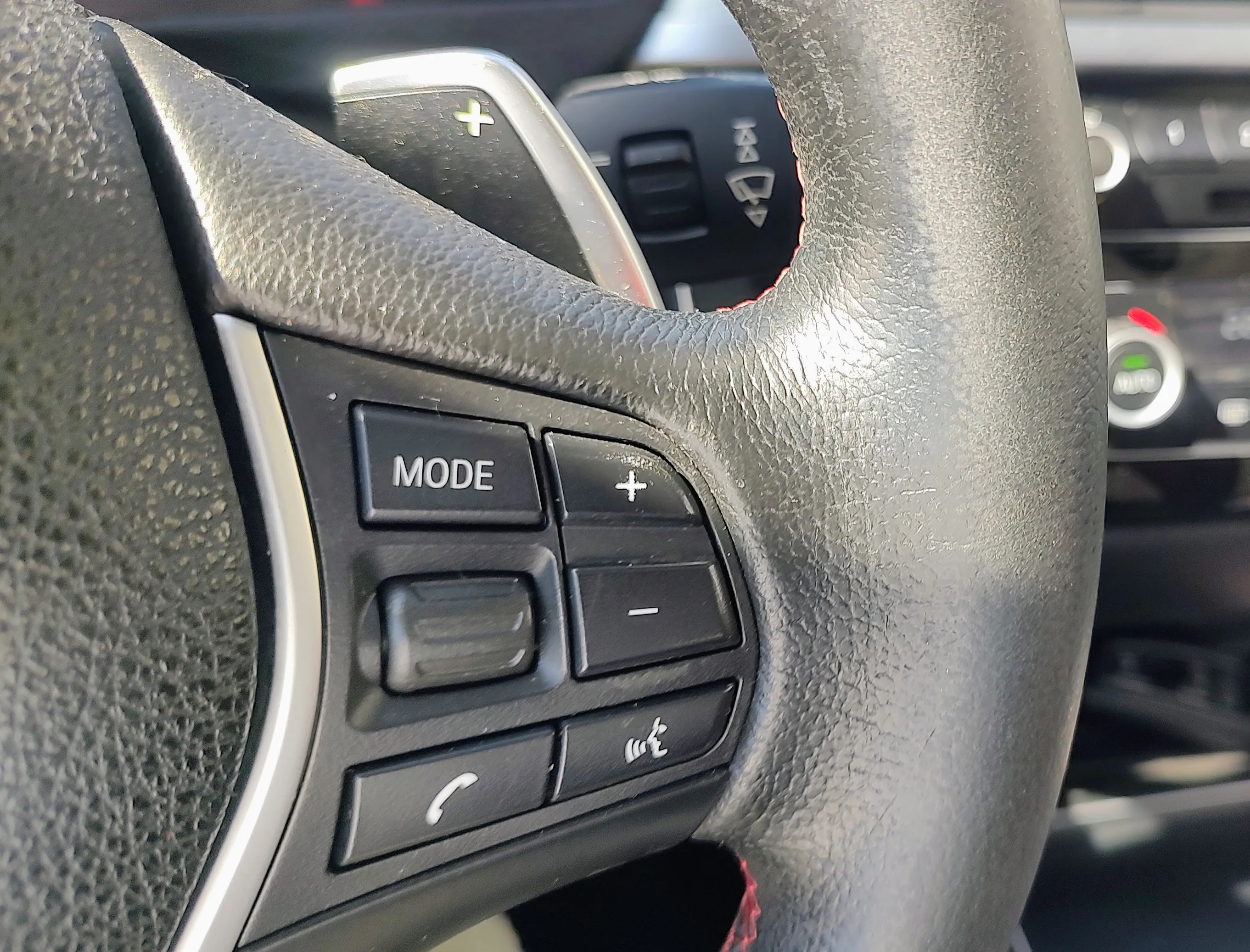 BMW 325d Touring Sport auto 2016 — foto 17