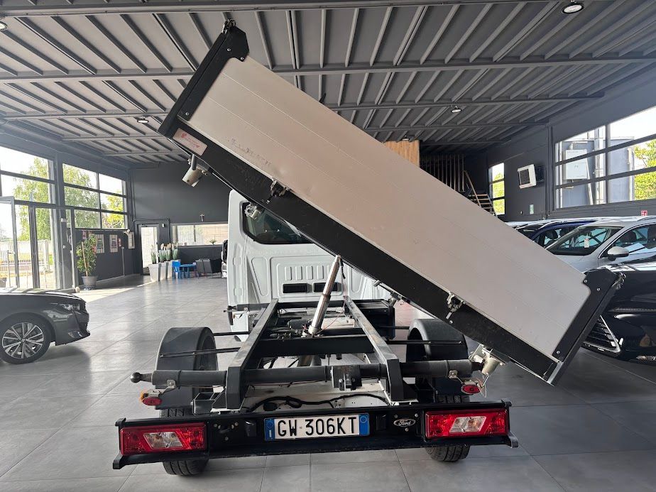 FORD Transit 350 2.0TDCI 130CV RIBALTABILE TRILATERALE 24.000KM 2024 — foto 9