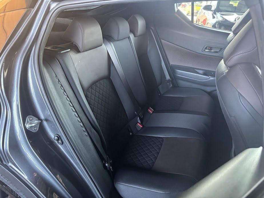 Toyota C-HR 1.8h Lounge  e-cvt 2017 — foto 10