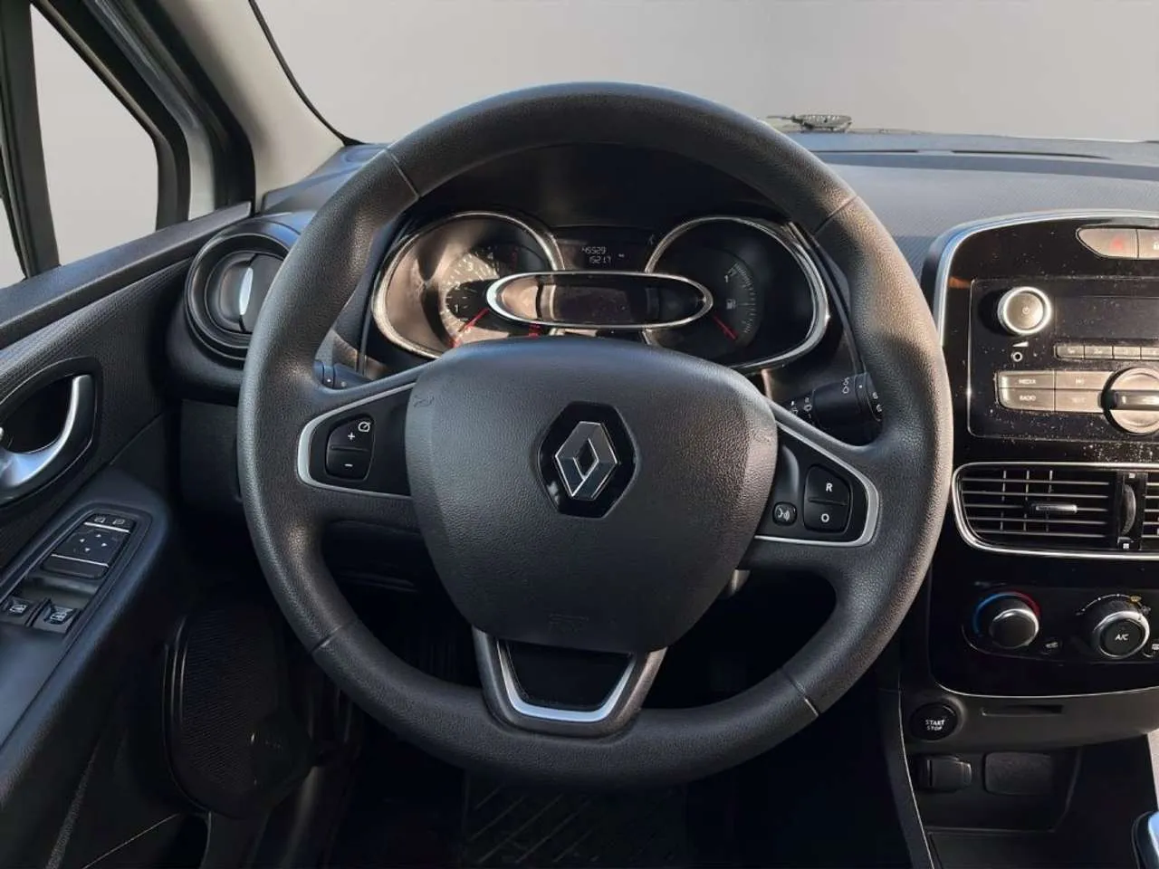 RENAULT Clio AUTOCARRO N1 2POSTI 2019 — foto 11