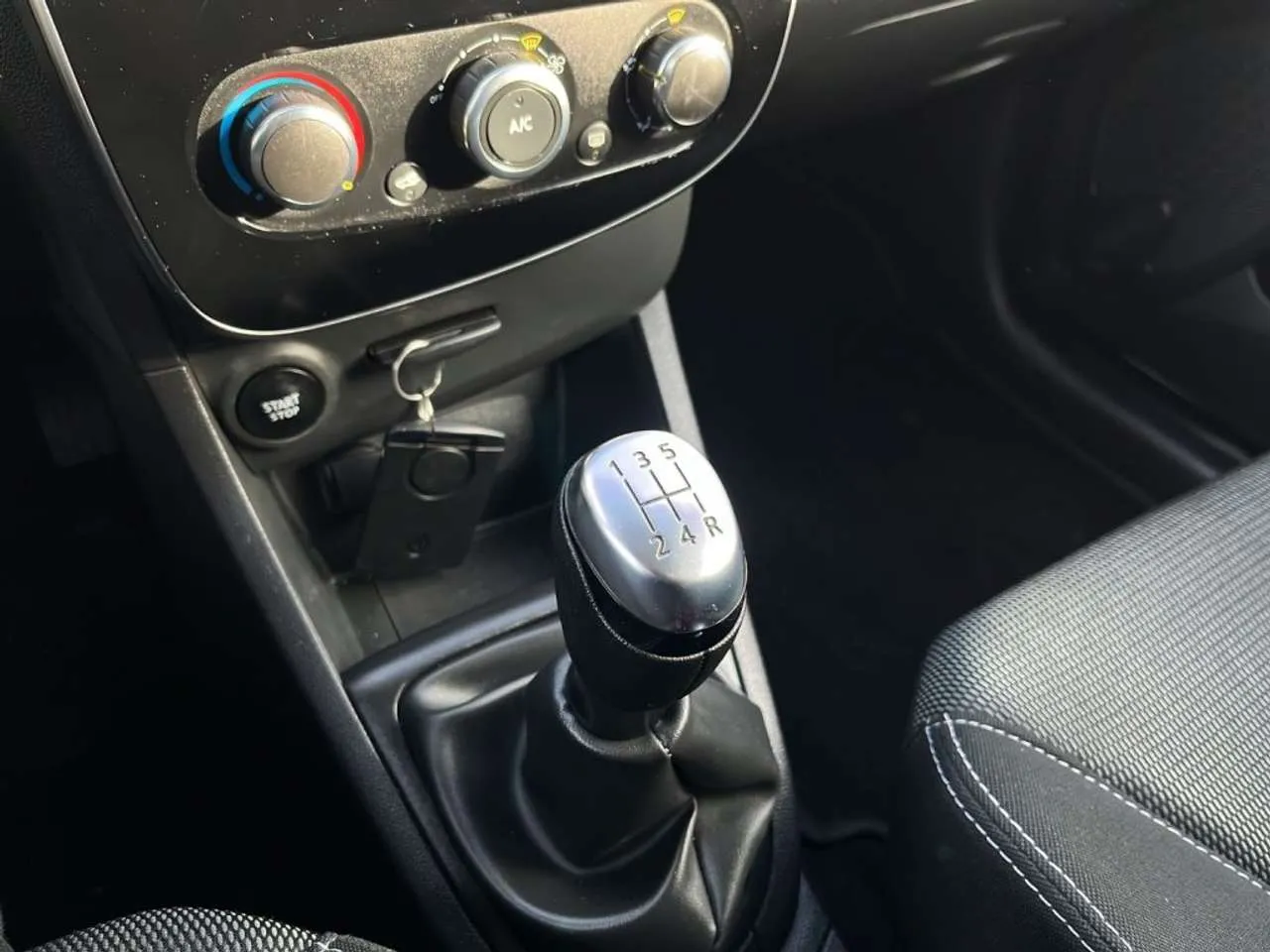 RENAULT Clio AUTOCARRO N1 2POSTI 2019 — foto 13