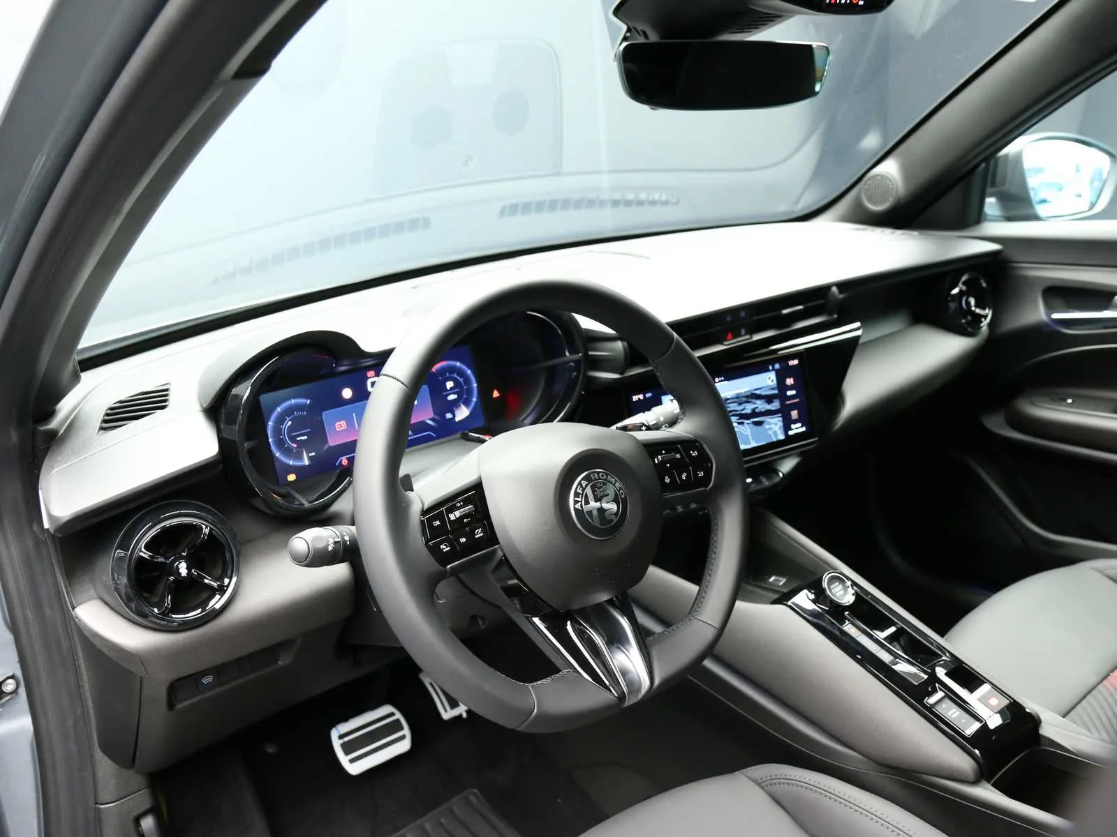 Alfa Romeo Junior 1.2 ibrida Speciale 145cv edct6 2026 — foto 15