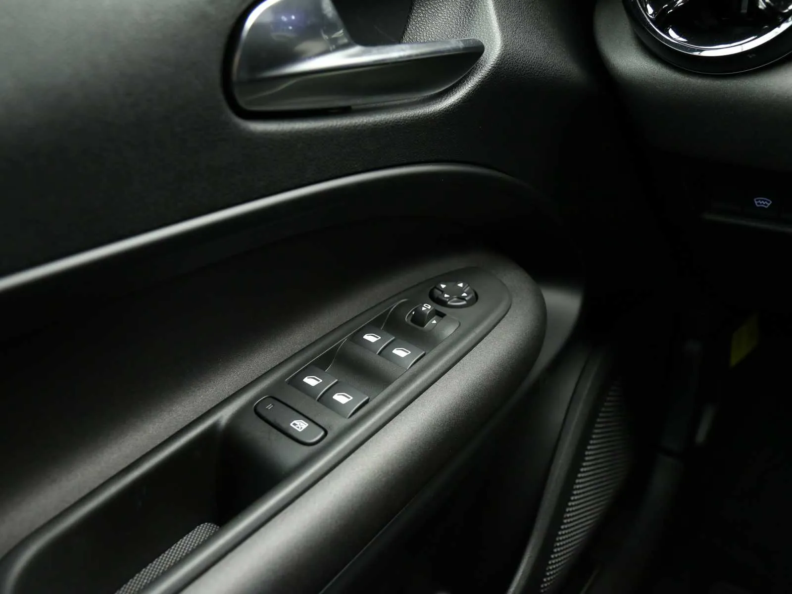 Alfa Romeo Junior 1.2 ibrida Speciale 145cv edct6 2026 — foto 11