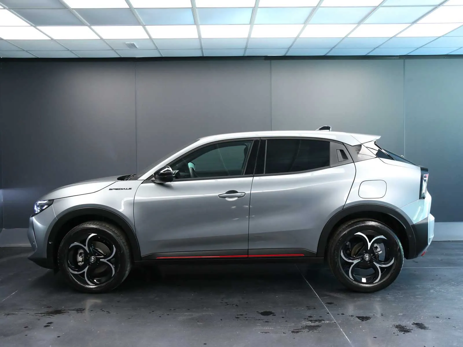 Alfa Romeo Junior 1.2 ibrida Speciale 145cv edct6 2026 — foto 8