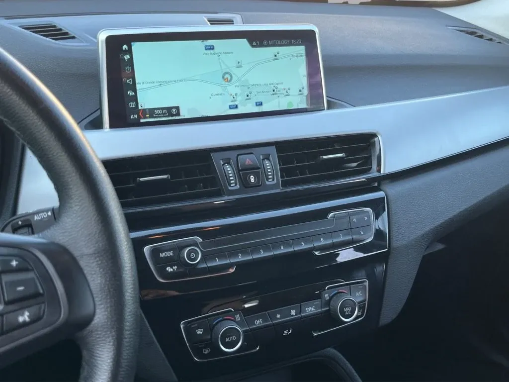 BMW X1 xdrive25e Advantage auto 2021 — foto 13