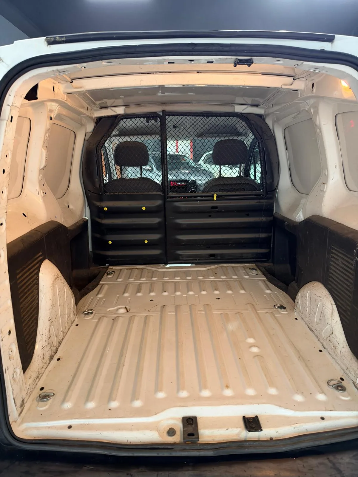 Citroen Berlingo 3 Posti Neopatentati+ IVA 2014 — foto 9
