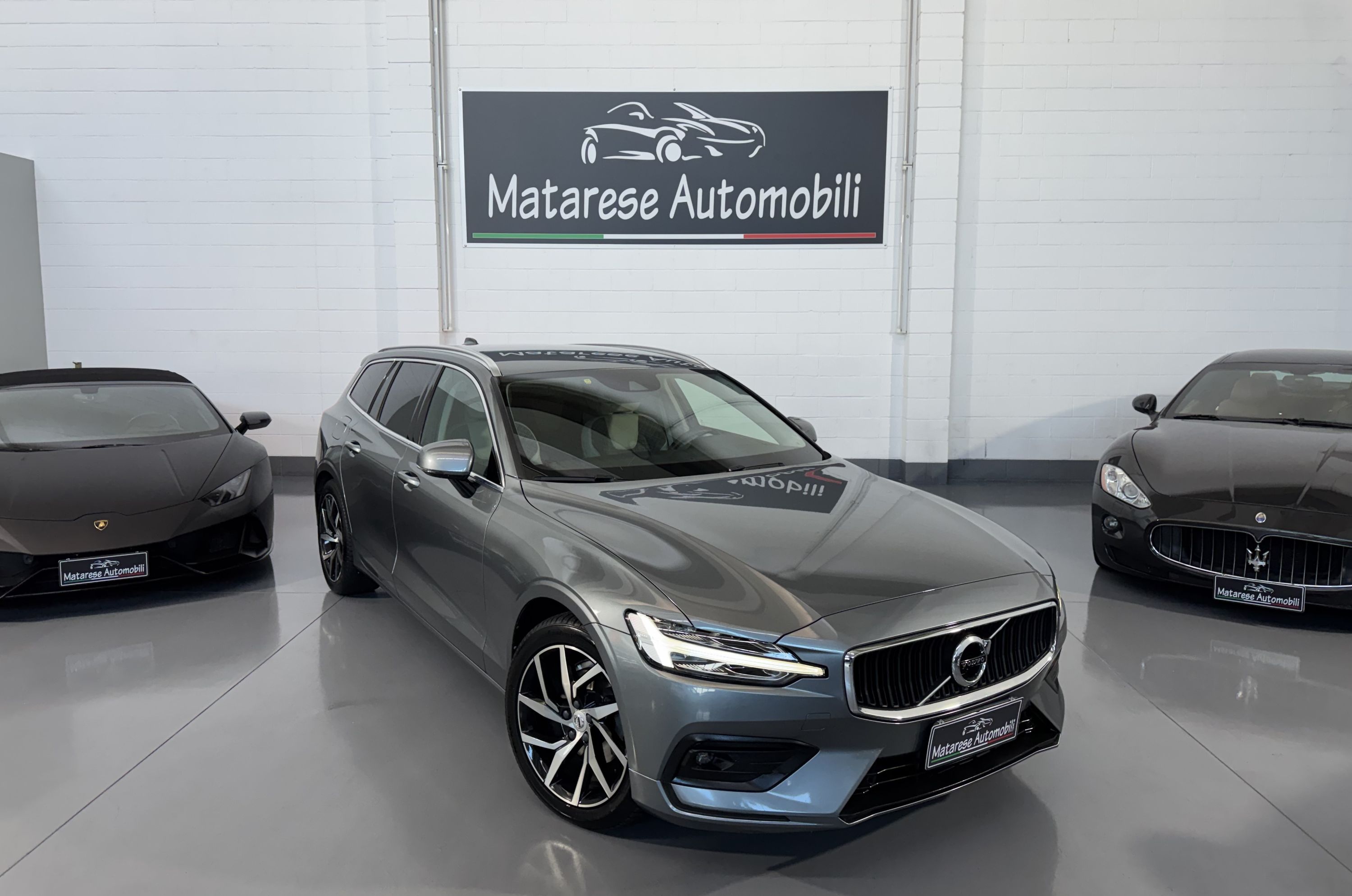Volvo V60 d3 Business Plus 2.0cc 150cv Tagliandi ufficiali Finanziabile 2019 — foto 4