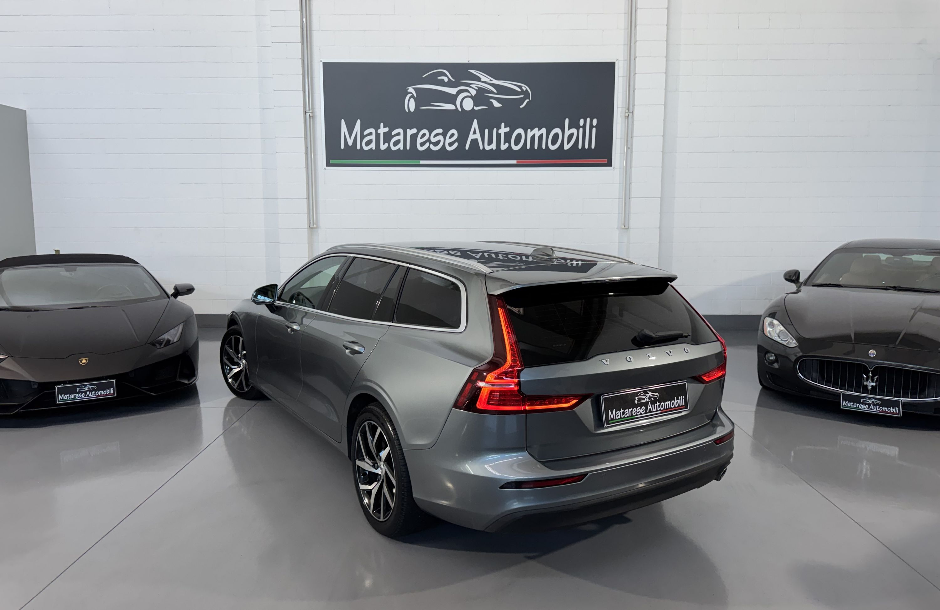 Volvo V60 d3 Business Plus 2.0cc 150cv Tagliandi ufficiali Finanziabile 2019 — foto 3