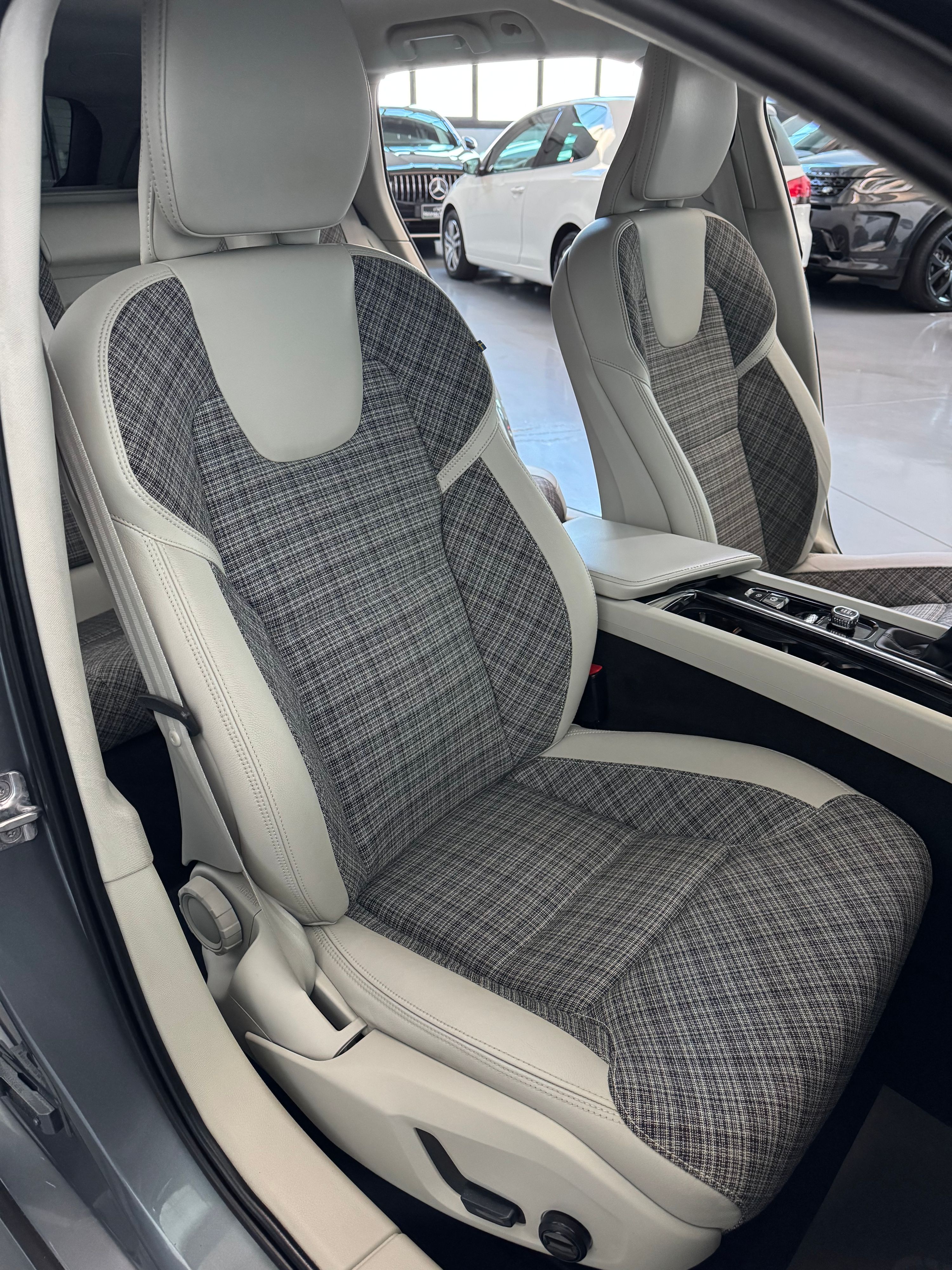 Volvo V60 d3 Business Plus 2.0cc 150cv Tagliandi ufficiali Finanziabile 2019 — foto 13