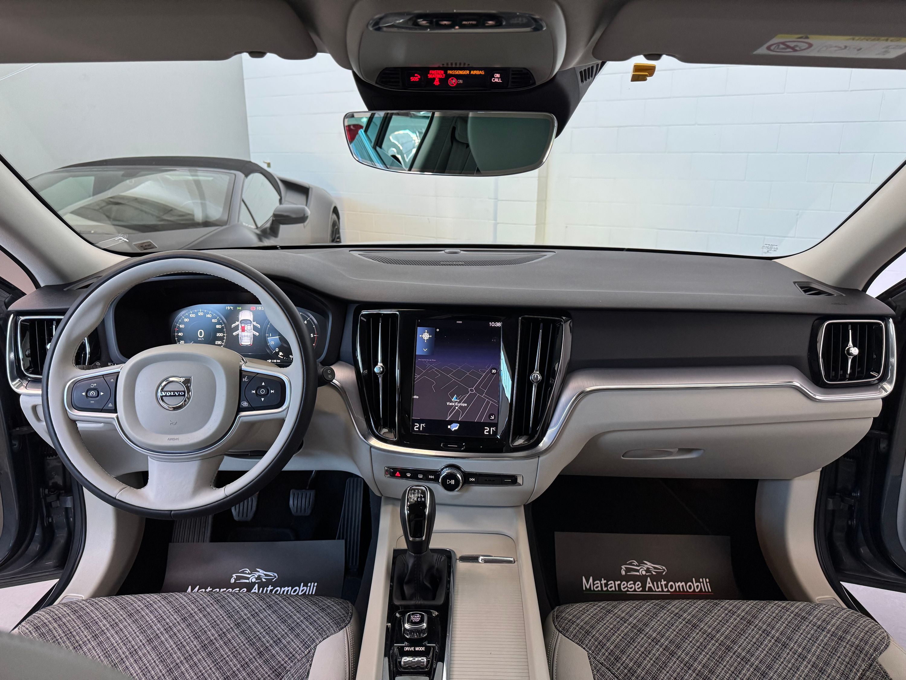 Volvo V60 d3 Business Plus 2.0cc 150cv Tagliandi ufficiali Finanziabile 2019 — foto 14