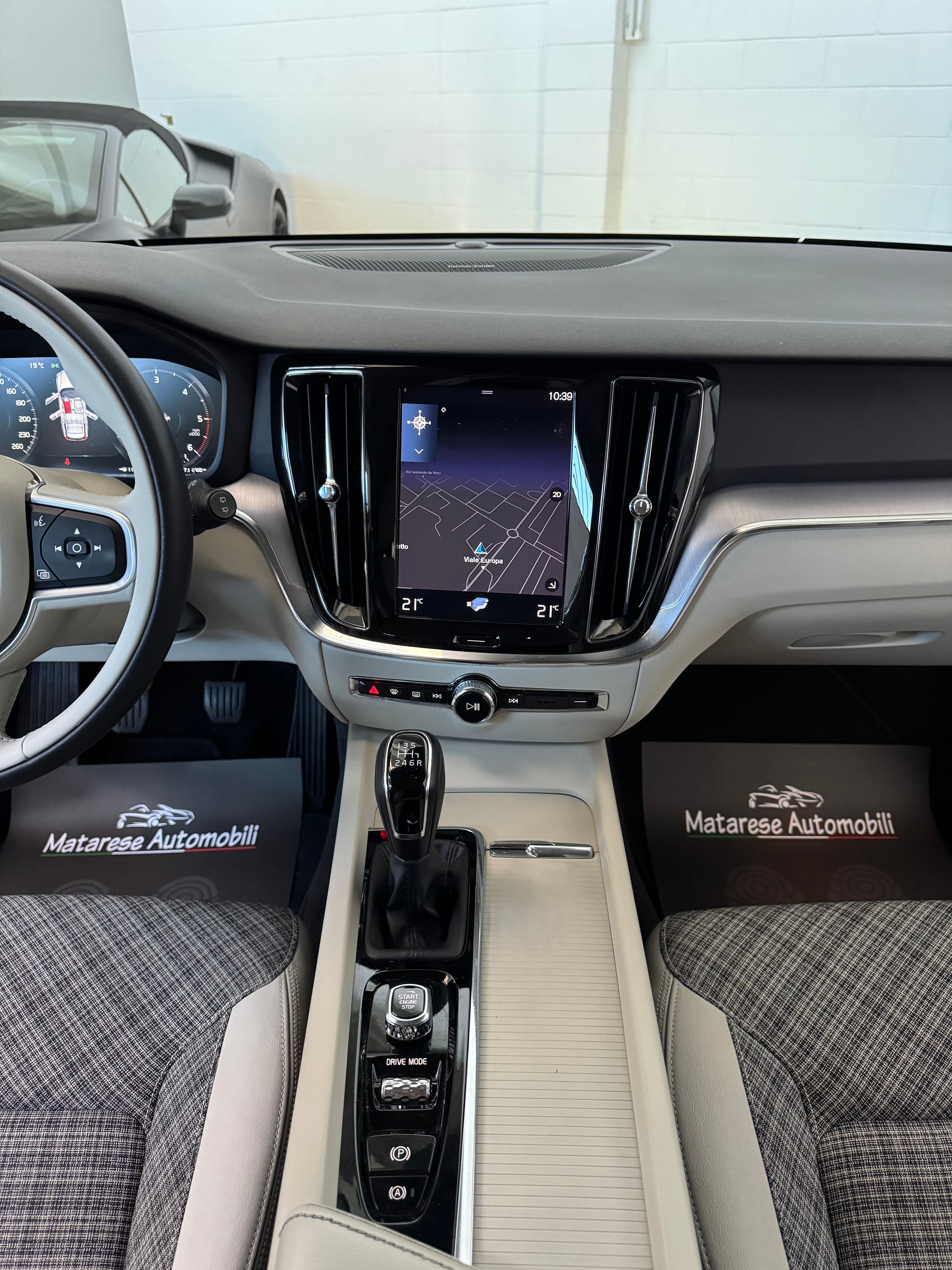 Volvo V60 d3 Business Plus 2.0cc 150cv Tagliandi ufficiali Finanziabile 2019 — foto 15