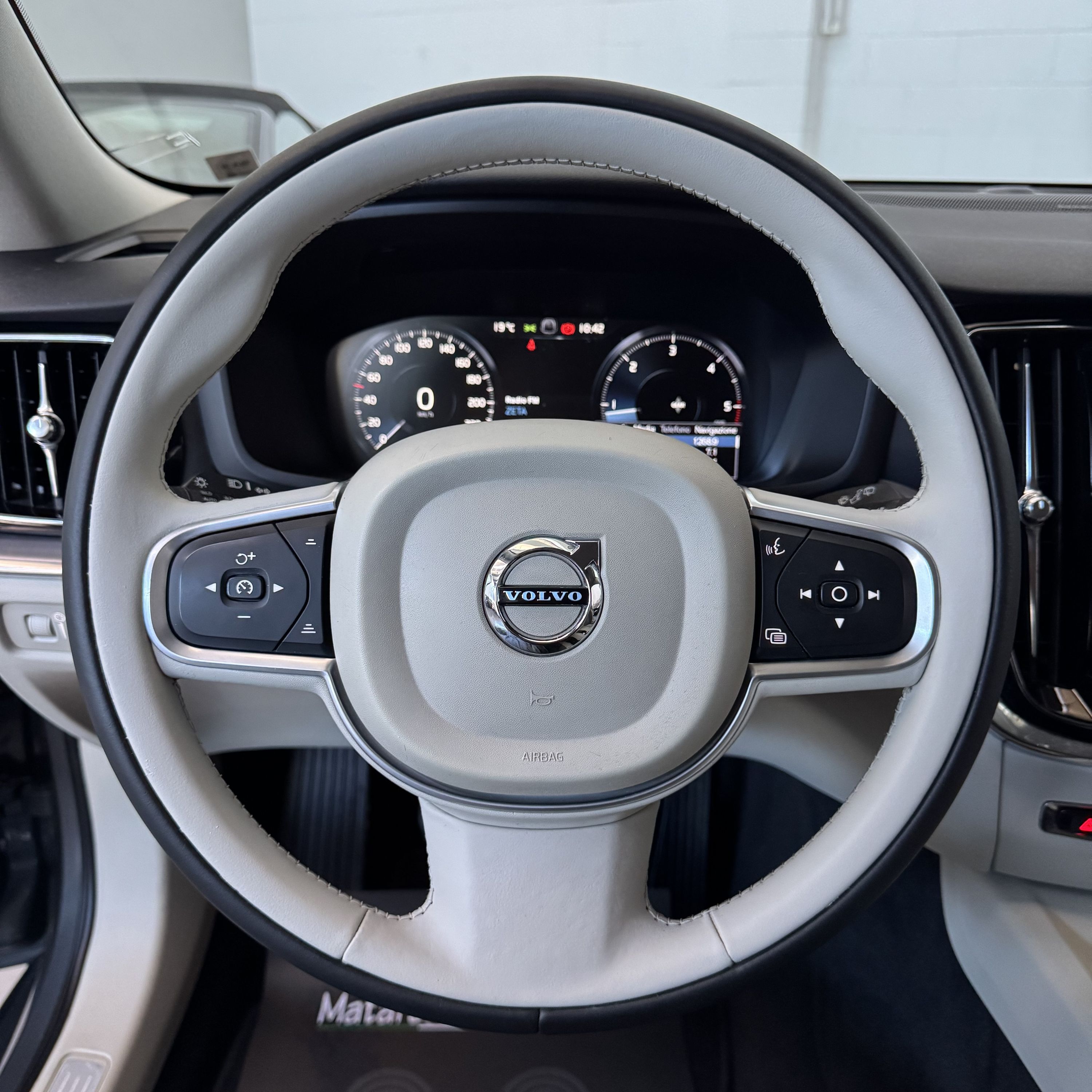 Volvo V60 d3 Business Plus 2.0cc 150cv Tagliandi ufficiali Finanziabile 2019 — foto 16