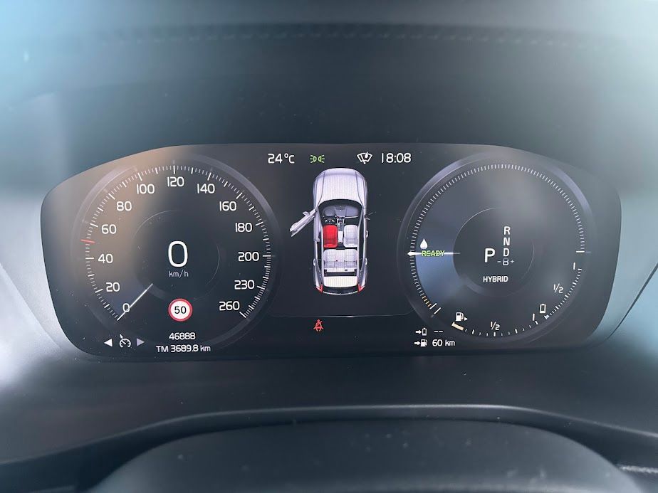 Volvo XC40 1.5 t4 recharge plug-in hybrid 46.000km 2022 — foto 16