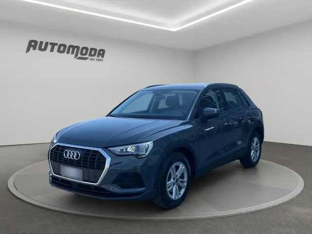 Audi Q3 35 2.0 tdi Business s-tronic