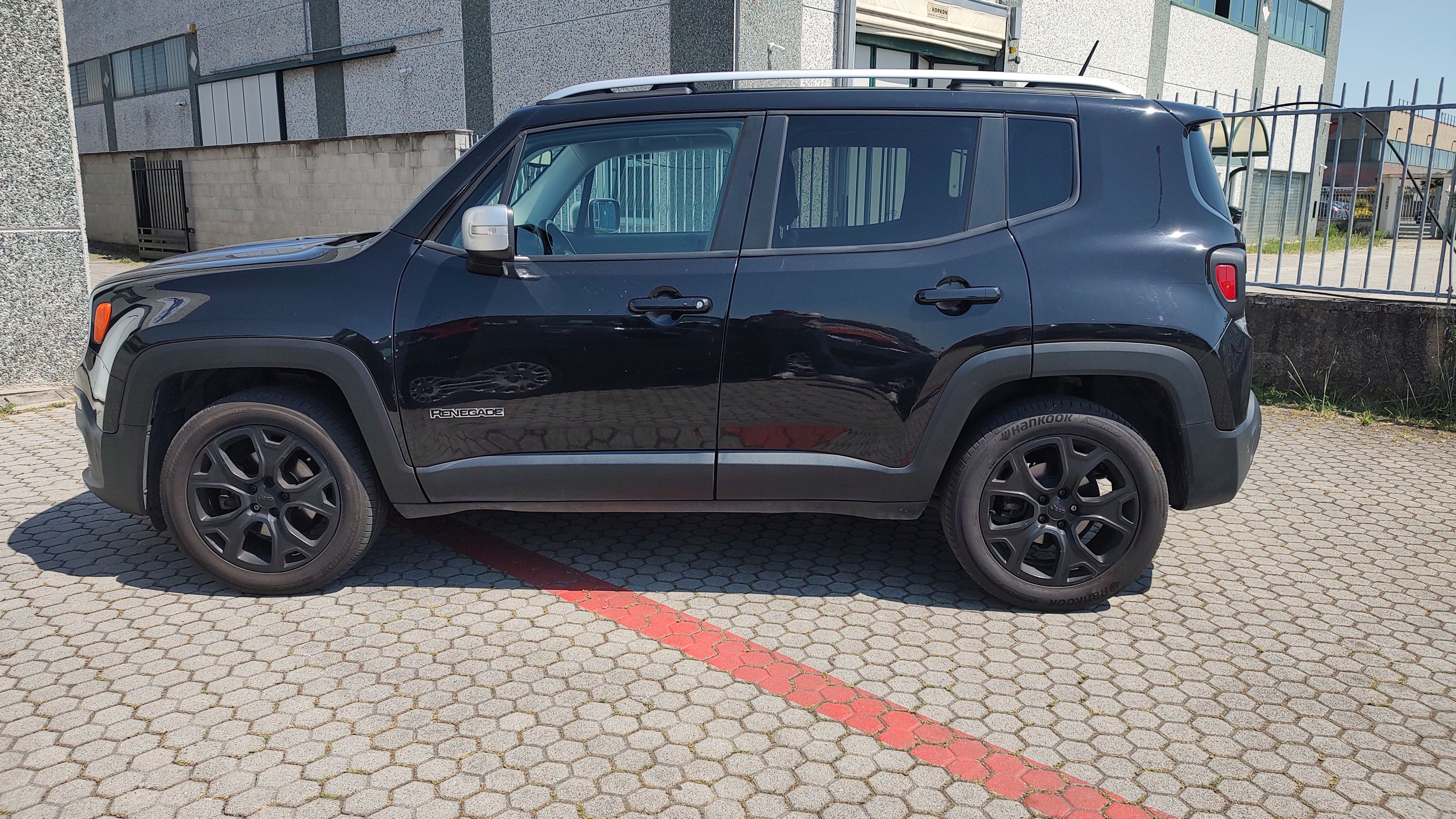 Jeep Renegade 2.0 mjt Limited 4wd 140cv auto 2015 — foto 2