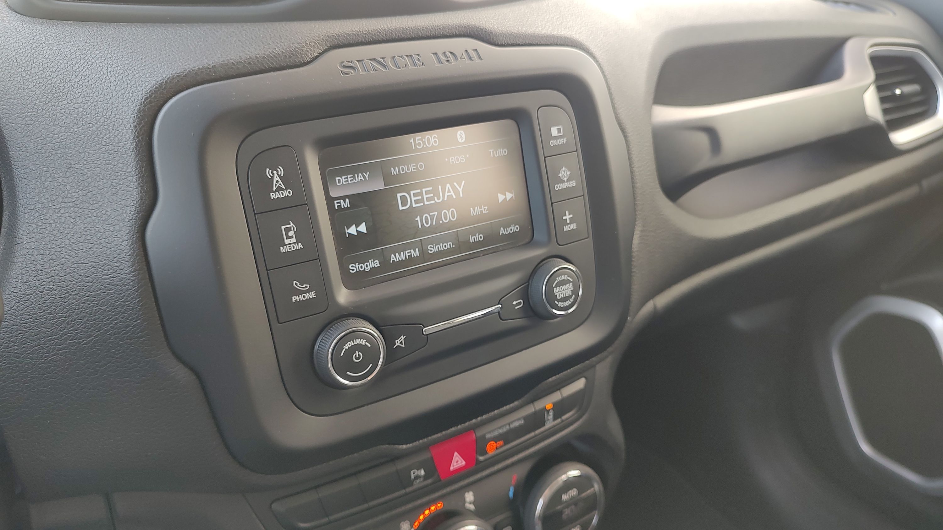 Jeep Renegade 2.0 mjt Limited 4wd 140cv auto 2015 — foto 13