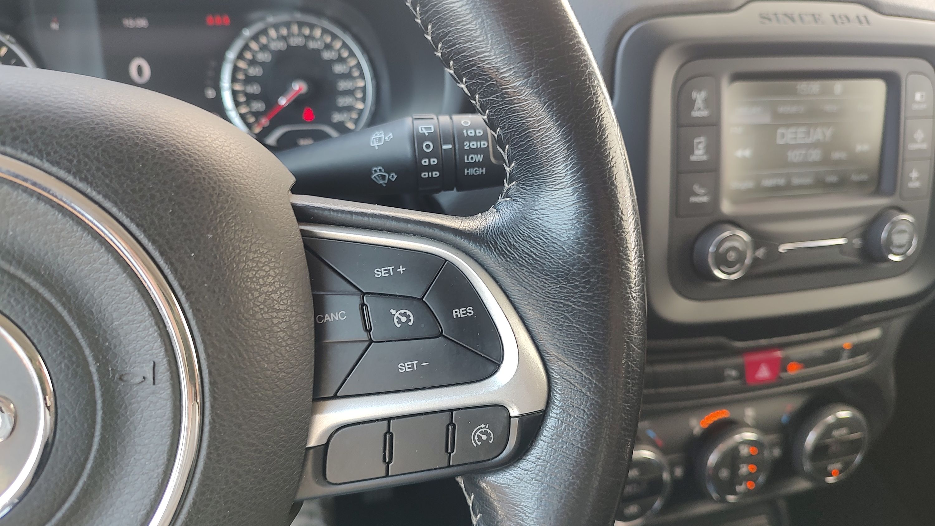 Jeep Renegade 2.0 mjt Limited 4wd 140cv auto 2015 — foto 14