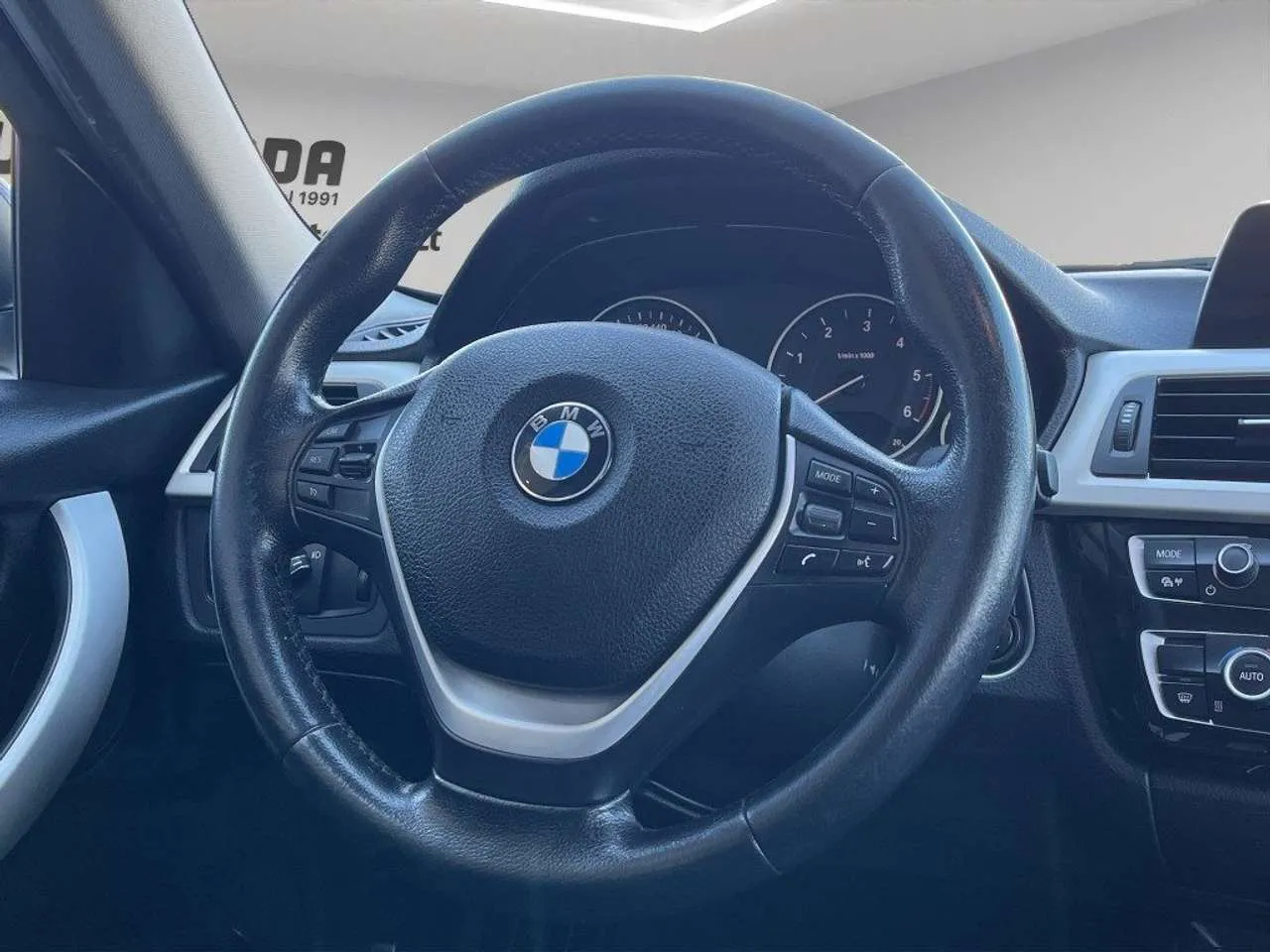 BMW 318 d Touring 150CV 2017 — foto 11