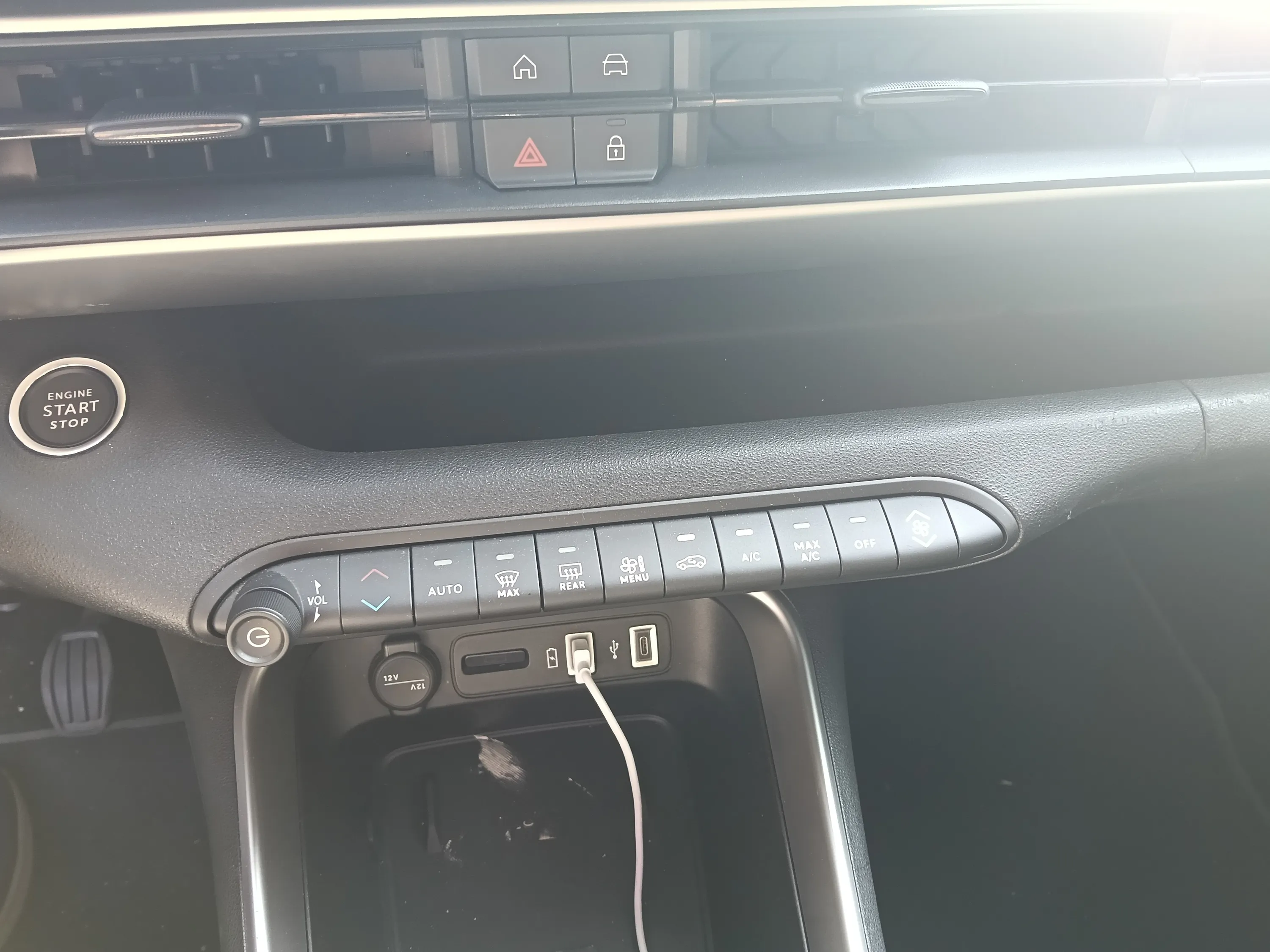 Jeep Avenger 1.2 turbo Summit fwd 100cv 2024 — foto 15
