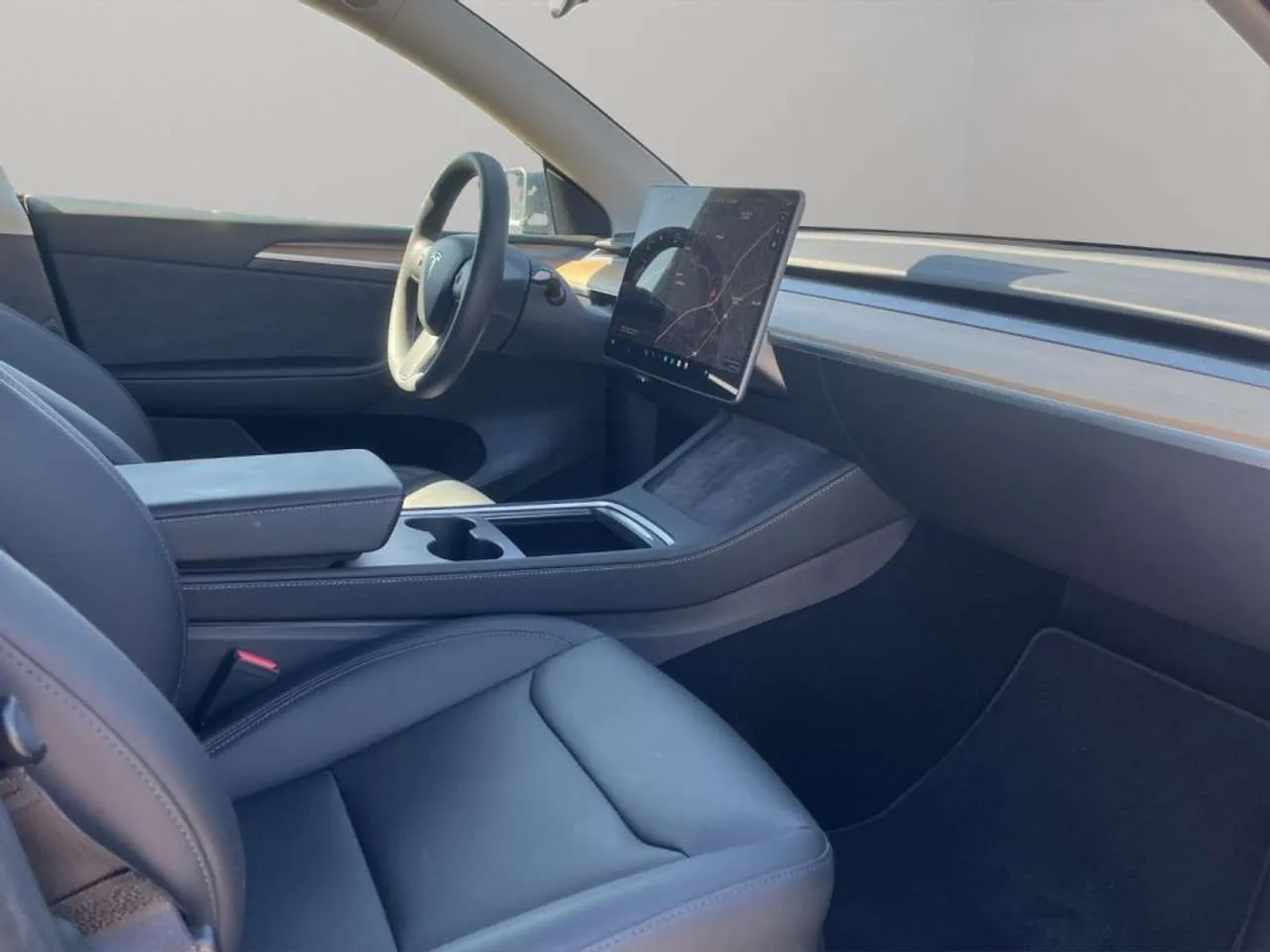Tesla Model Y Performance Dual Motor 4WD 2022 — foto 9