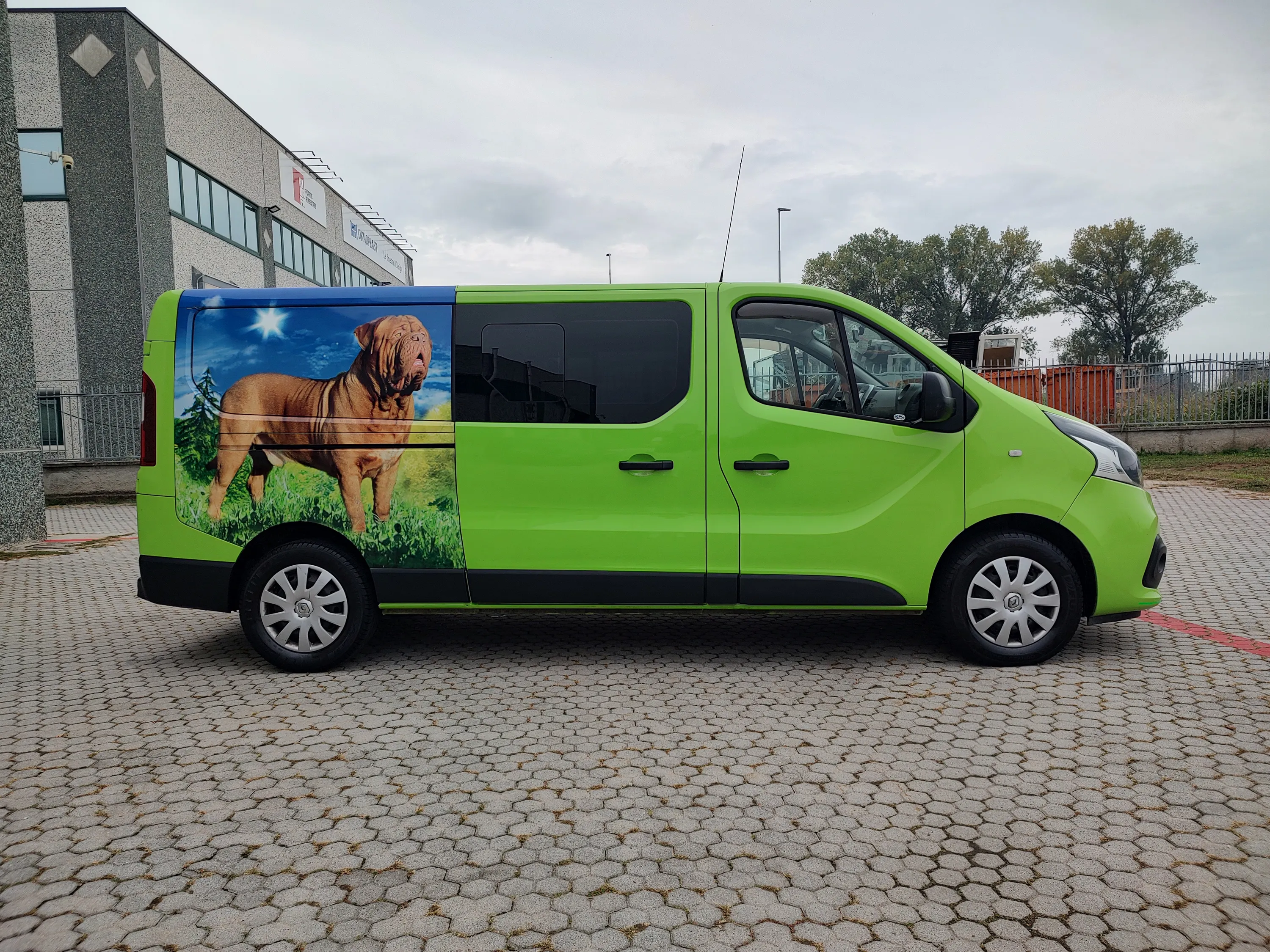Renault trafic passenger T29 1.6 dci 120cv L2H1 Privil. Heavy E5b+ 2015 — foto 5
