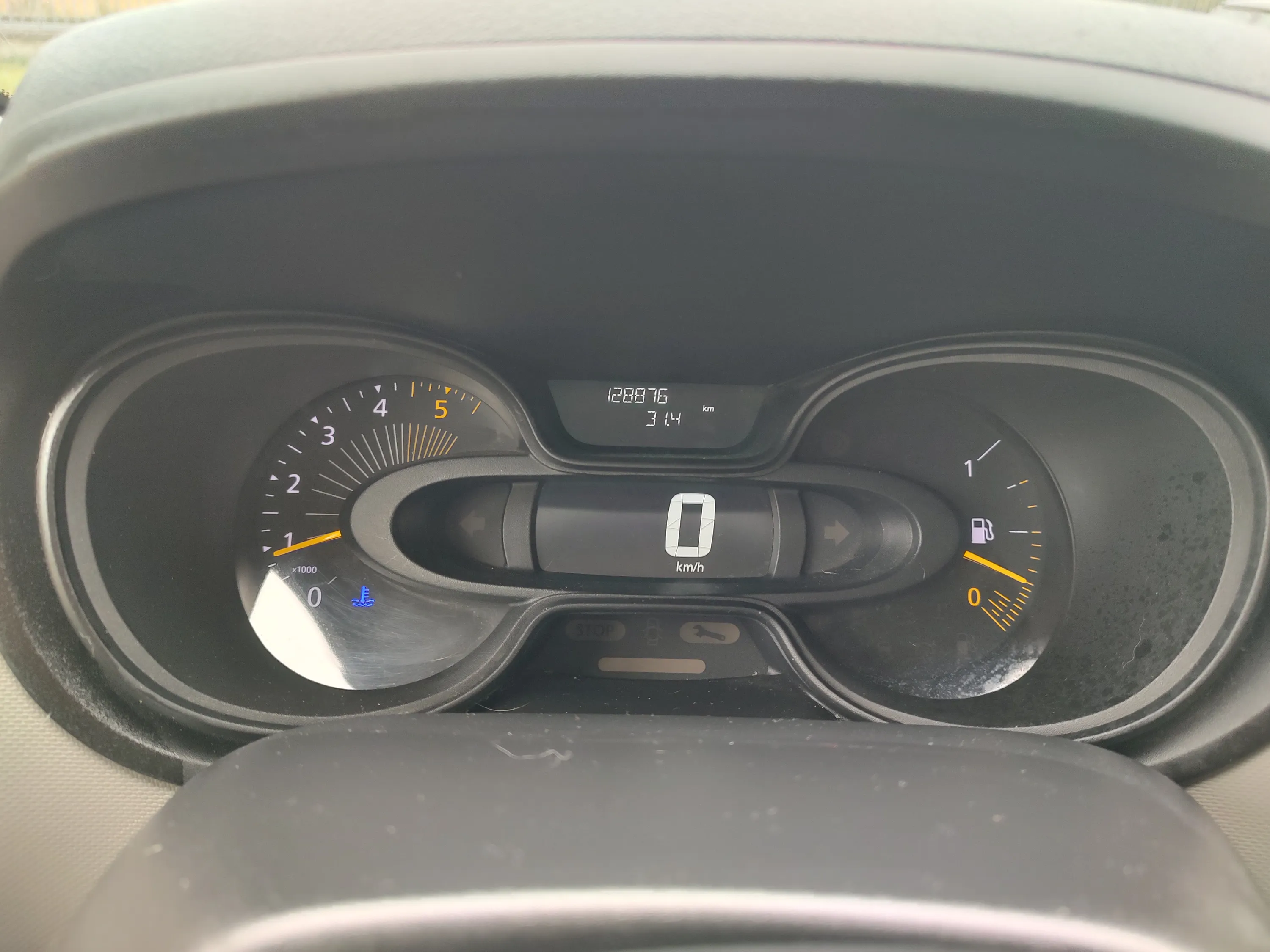 Renault trafic passenger T29 1.6 dci 120cv L2H1 Privil. Heavy E5b+ 2015 — foto 13