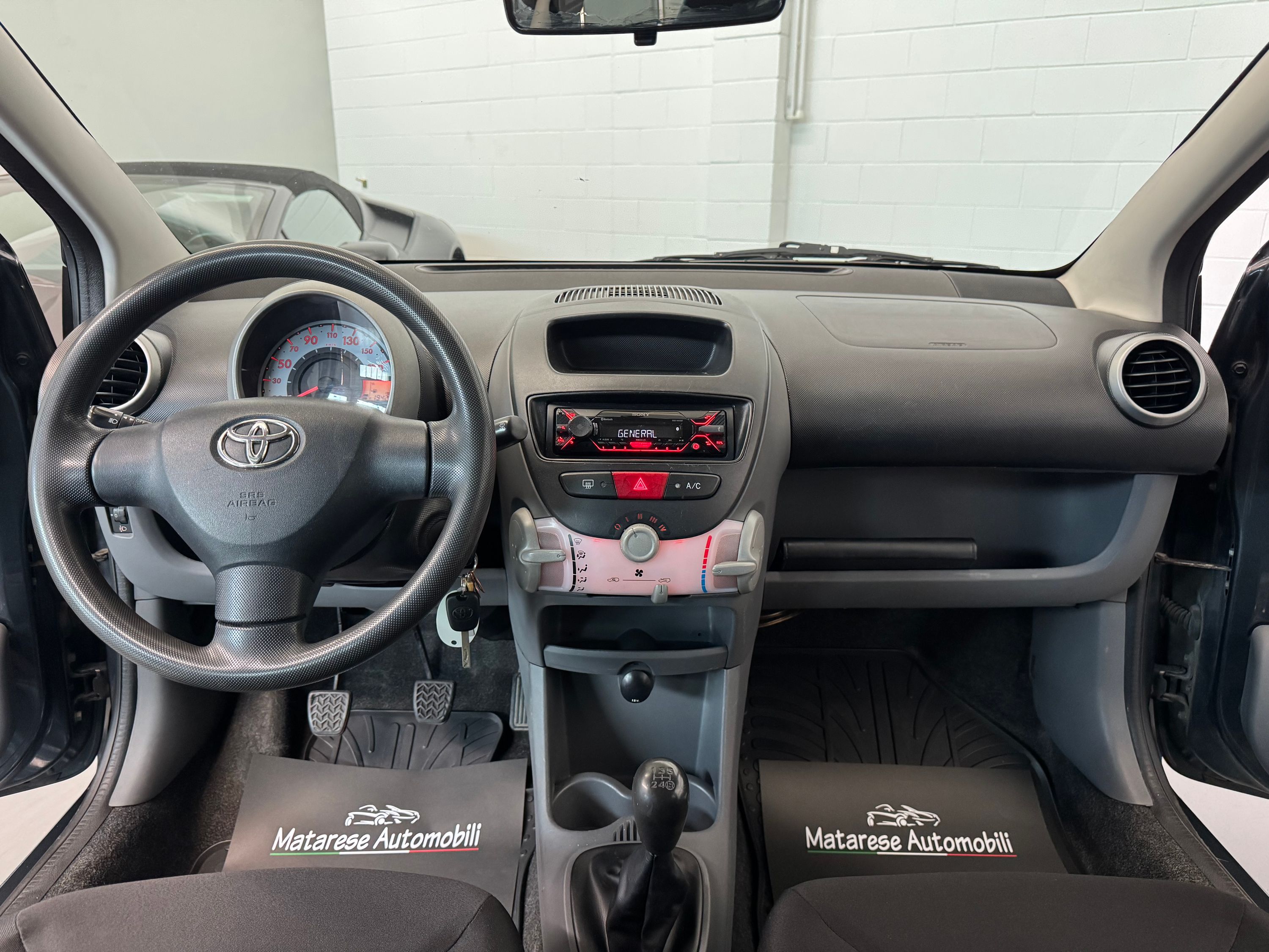 Toyota Aygo 5p 1.0cc 68cv benzina manuale OK Neopatentati 2007 — foto 8