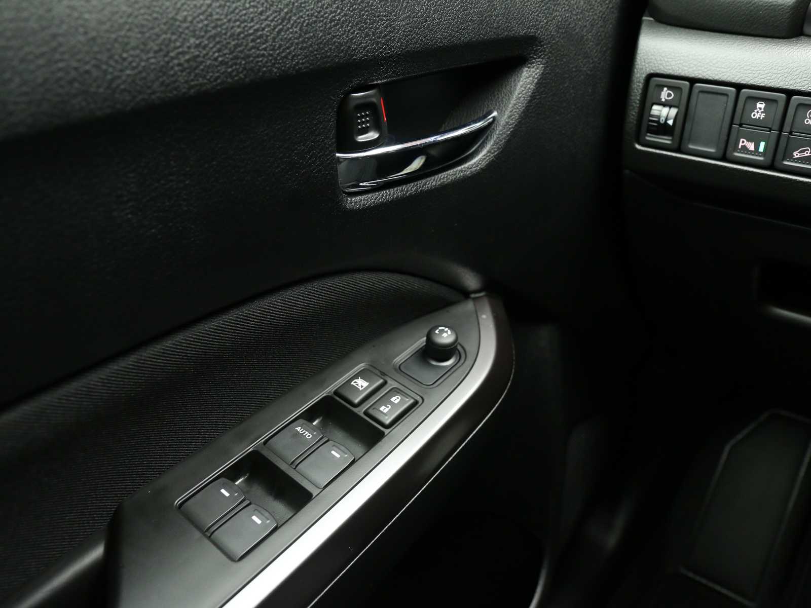 Suzuki Vitara 1.4h Cool+ 4wd allgrip 110cv at 2026 — foto 11