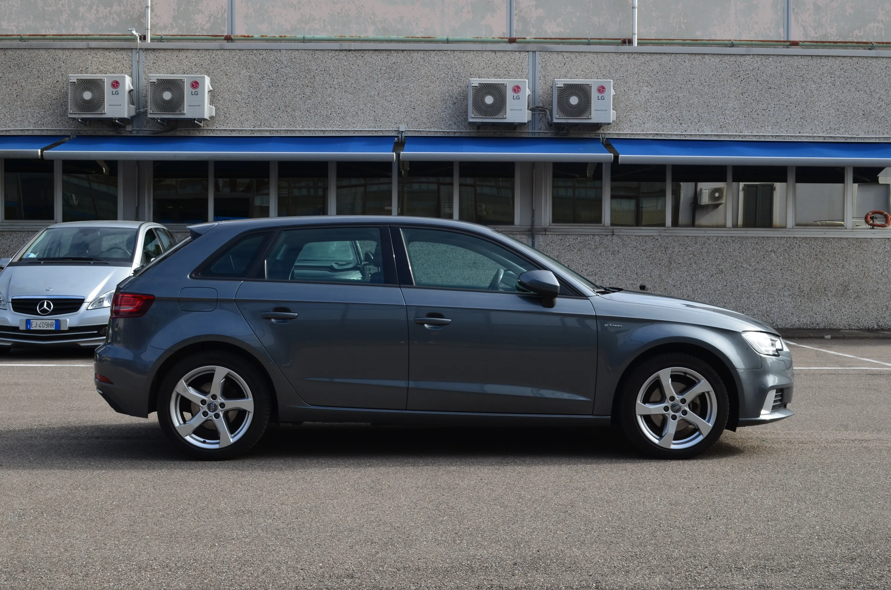 Audi A3 Sportback 1.4 tfsi g-tron Sport 110cv 2018 — foto 7