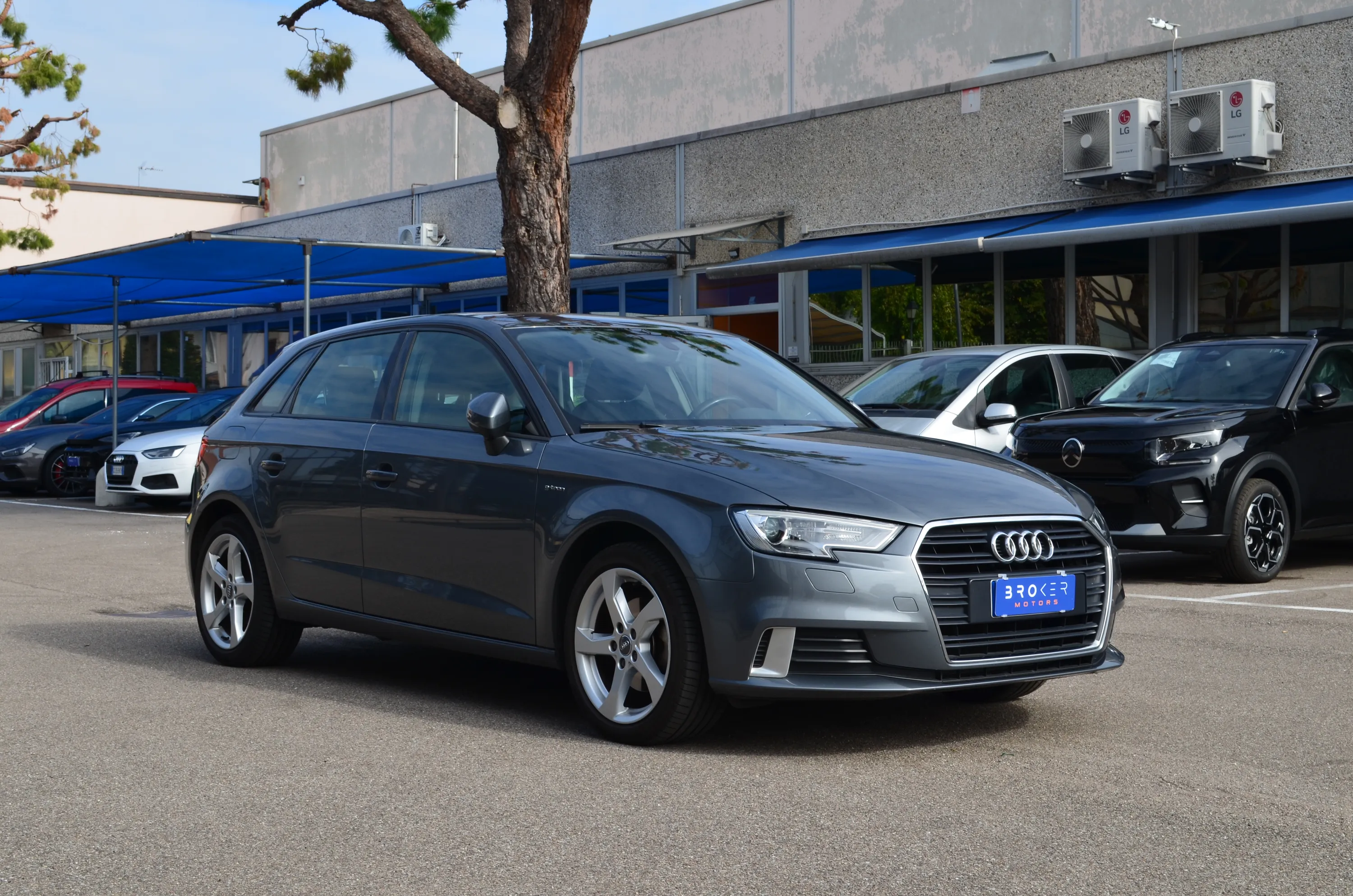Audi A3 Sportback 1.4 tfsi g-tron Sport 110cv 2018 — foto 8